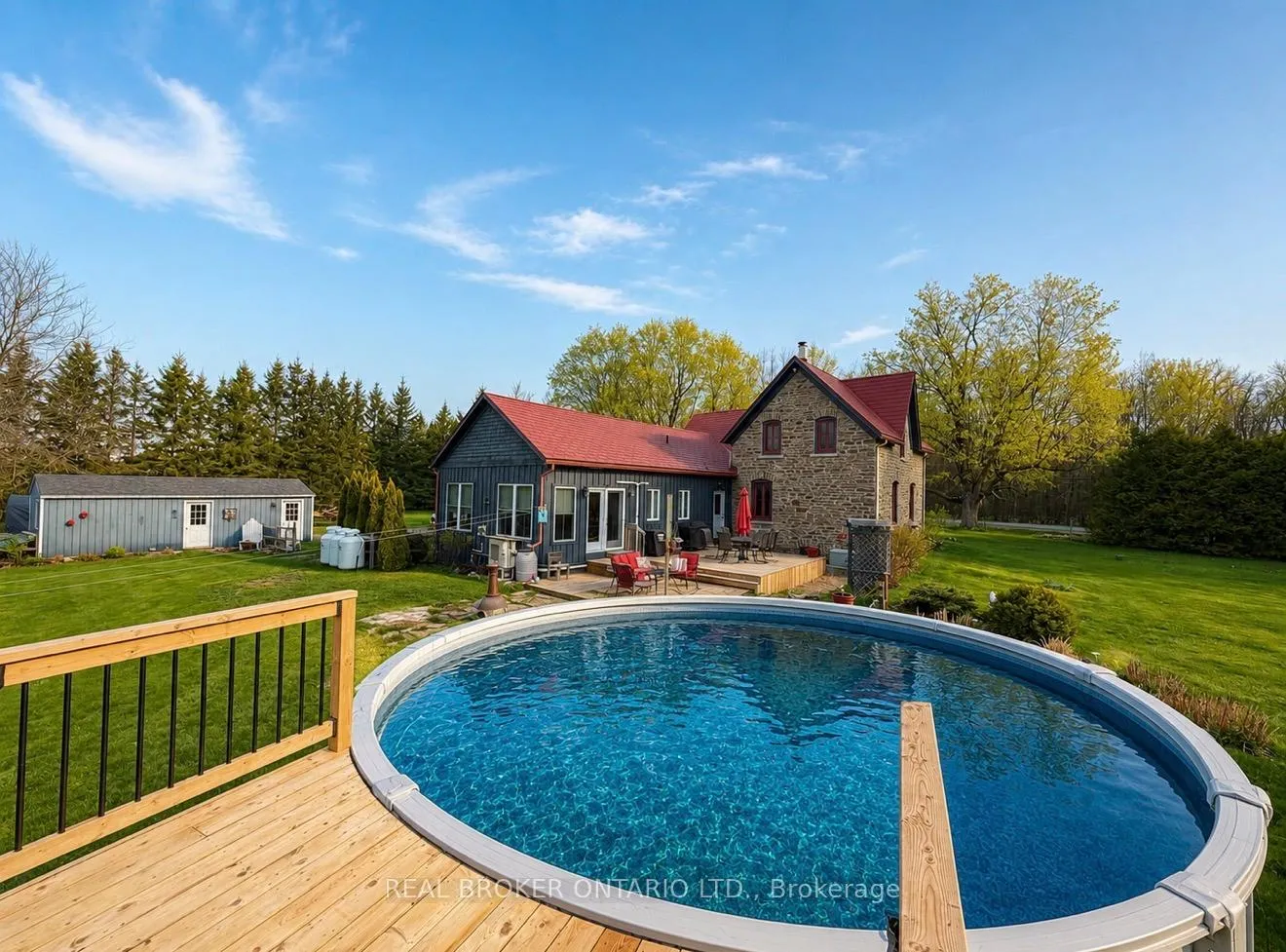 Photo 3 of 2090 Beach Road, North Grenville, North Grenville Twp (Kemptville South) — HOMEH