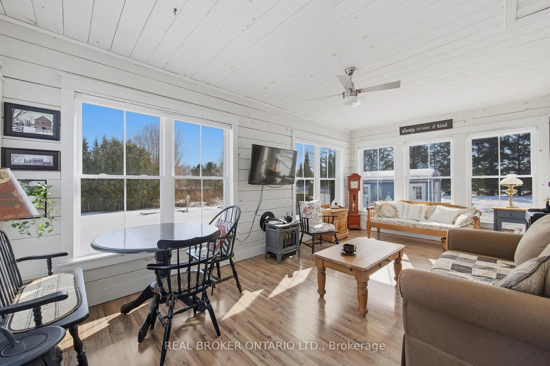 Photo 19 of 2090 Beach Road, North Grenville, North Grenville Twp (Kemptville South) — HOMEH