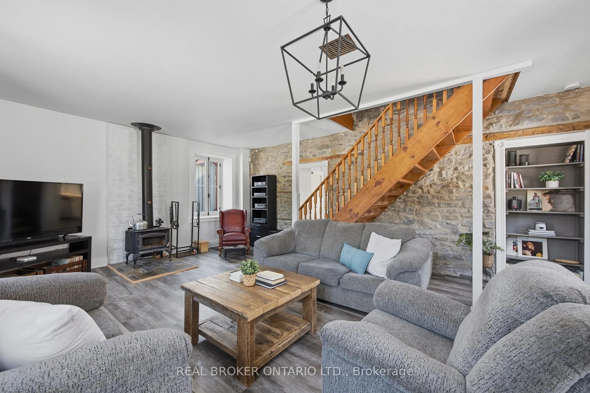 Photo 30 of 2090 Beach Road, North Grenville, North Grenville Twp (Kemptville South) — HOMEH