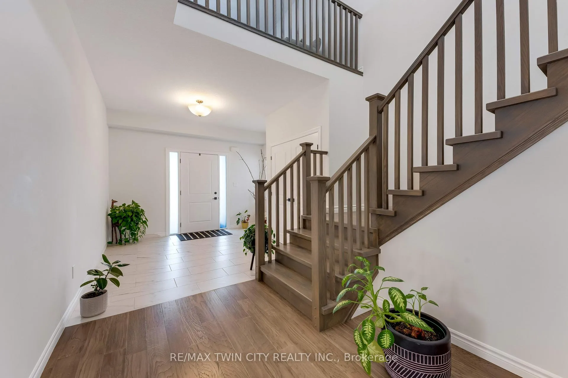 Photo 5 of 248 Otterbein Road, Kitchener — HOMEH