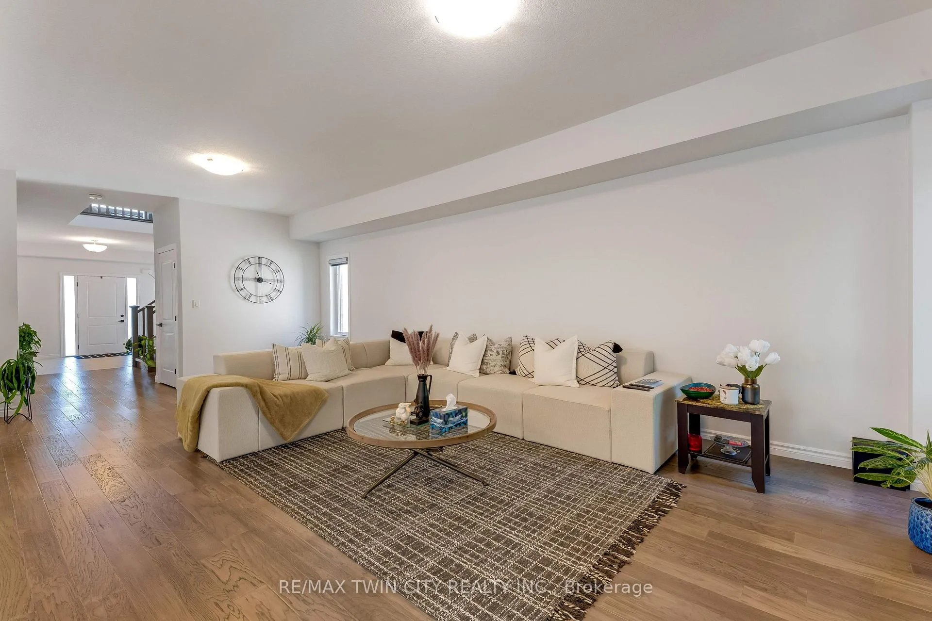 Photo 12 of 248 Otterbein Road, Kitchener — HOMEH