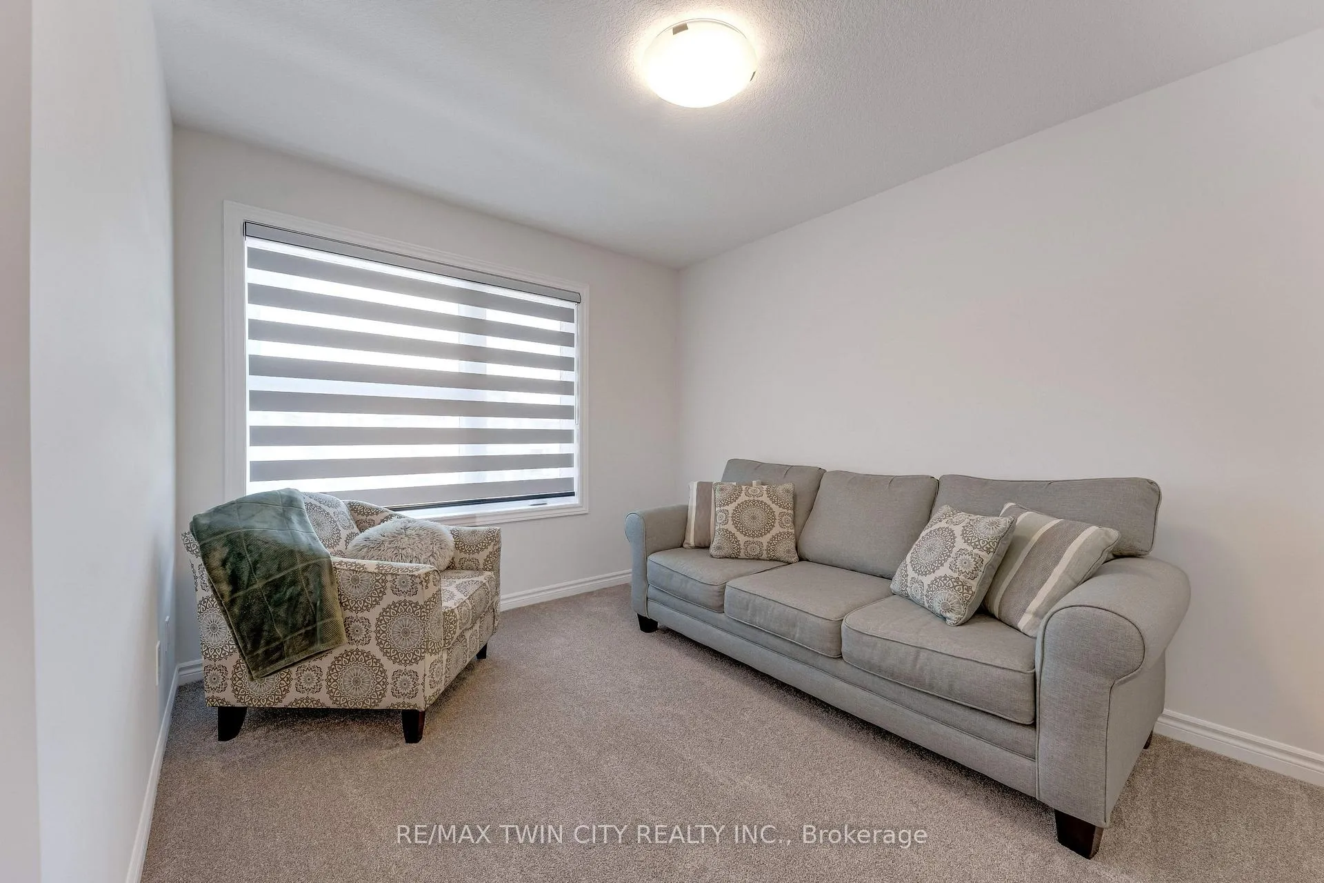 Photo 19 of 248 Otterbein Road, Kitchener — HOMEH