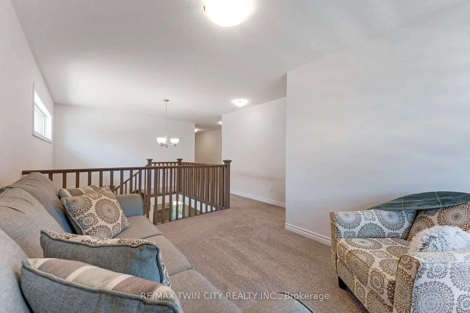 Photo 20 of 248 Otterbein Road, Kitchener — HOMEH