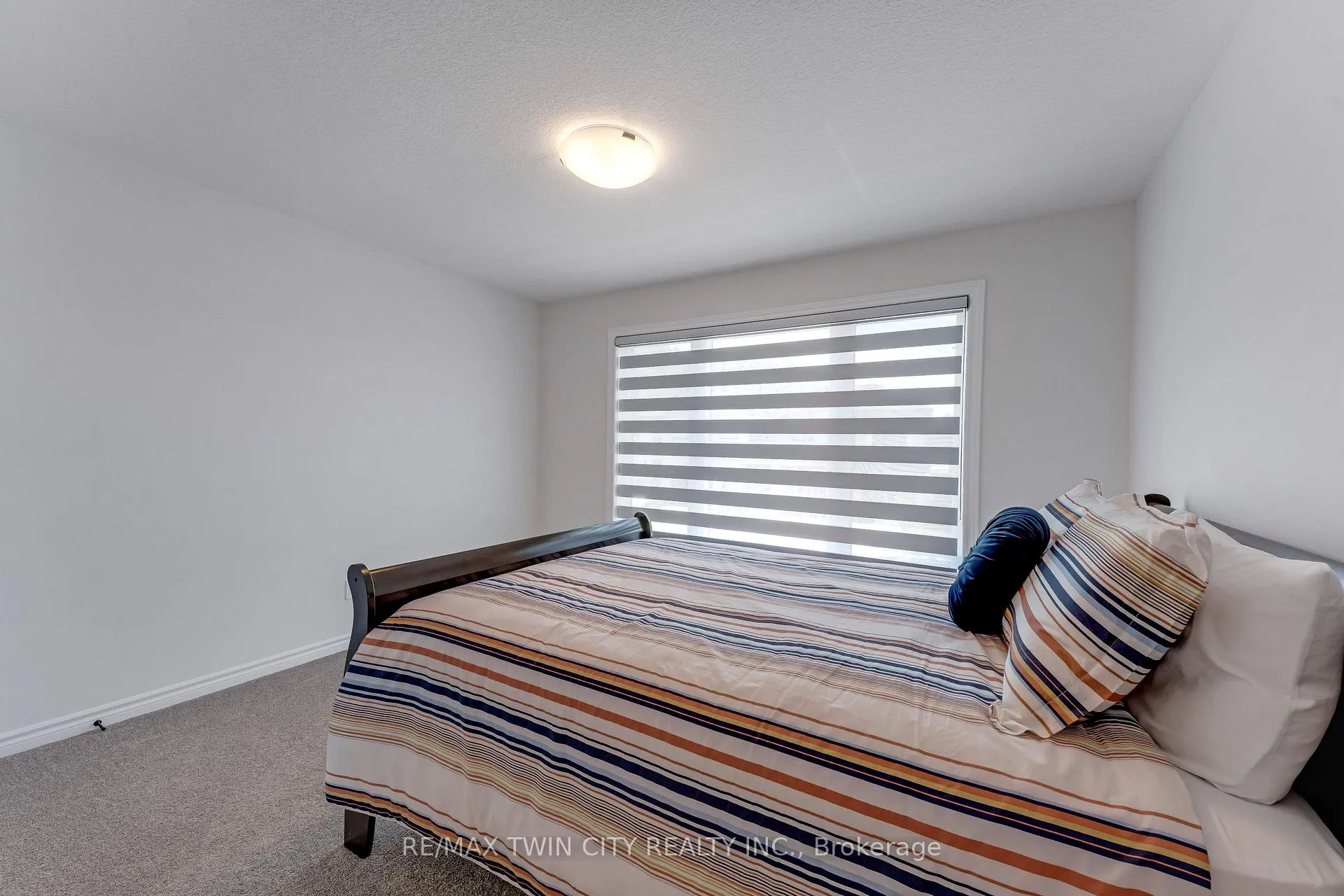 Photo 21 of 248 Otterbein Road, Kitchener — HOMEH