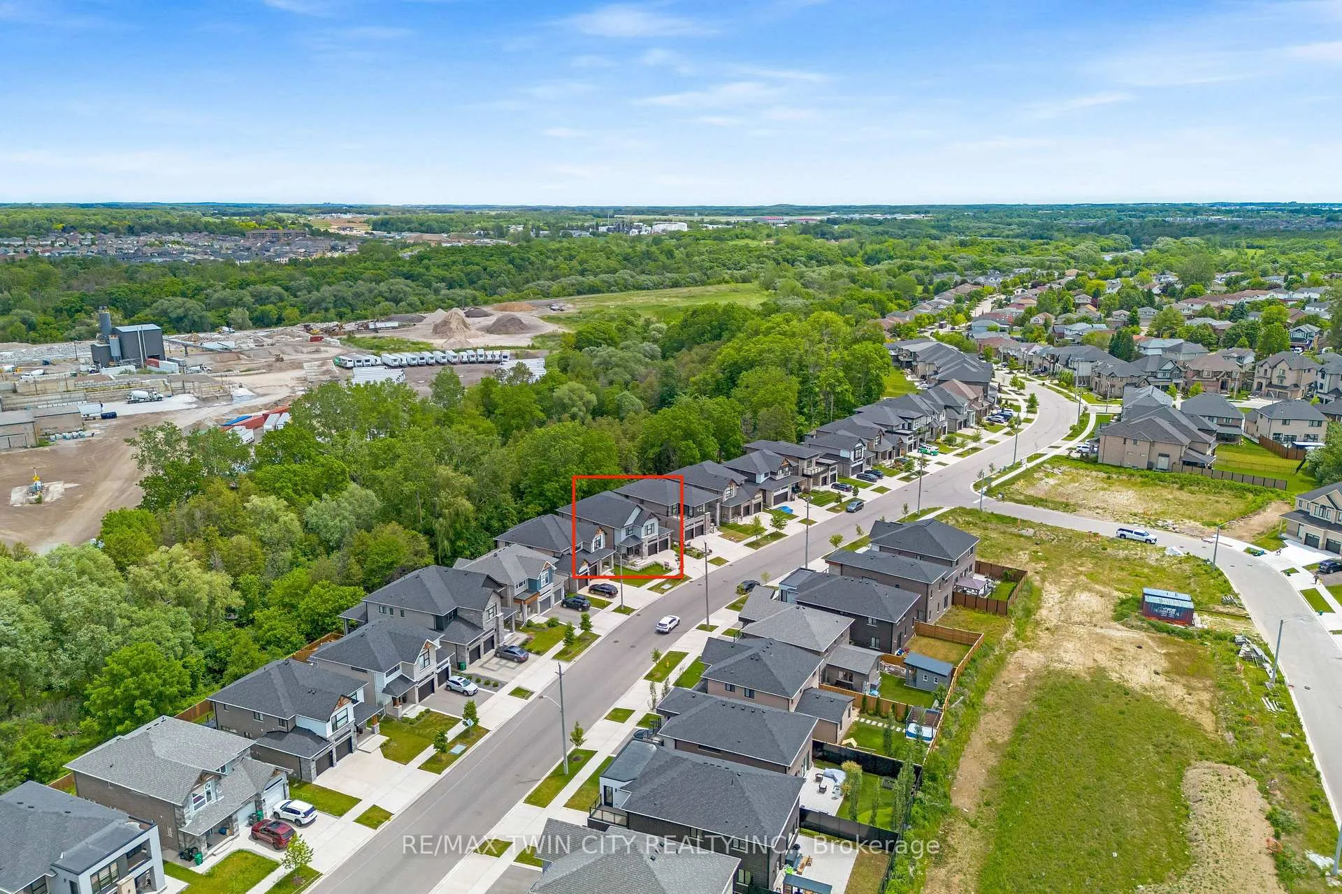 Photo 44 of 248 Otterbein Road, Kitchener — HOMEH