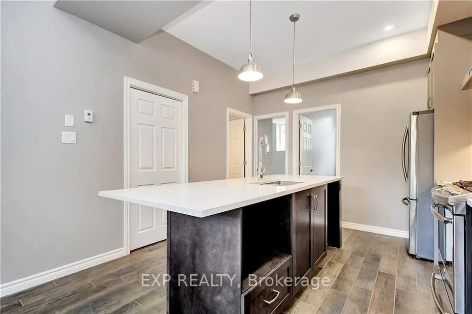 Photo 14 of Unit B, 340 Queen Mary Street, Ottawa, Overbrook/Castle Heights — HOMEH