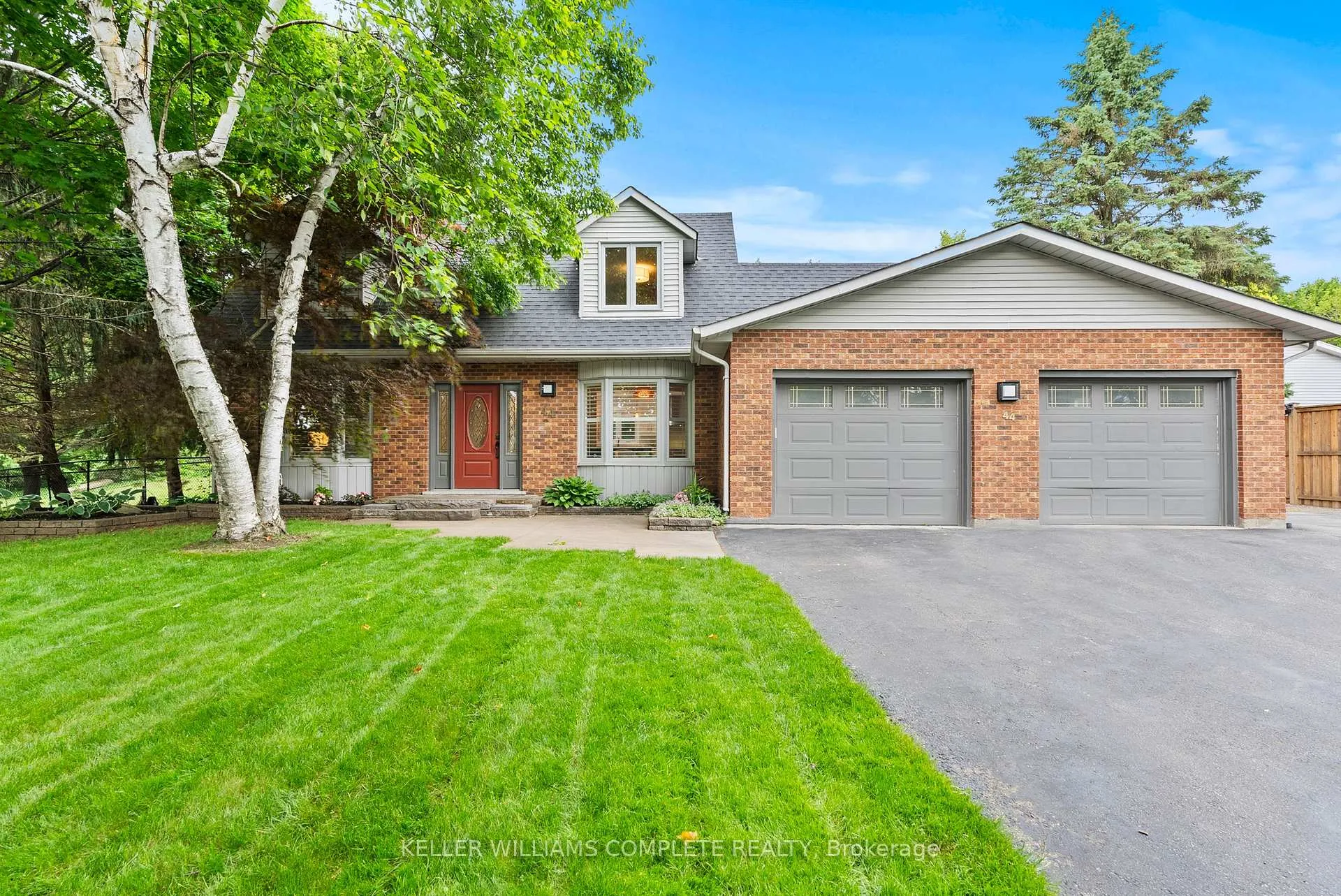 Photo 1 of 44 Fireside Drive, Hamilton, Freelton — HOMEH