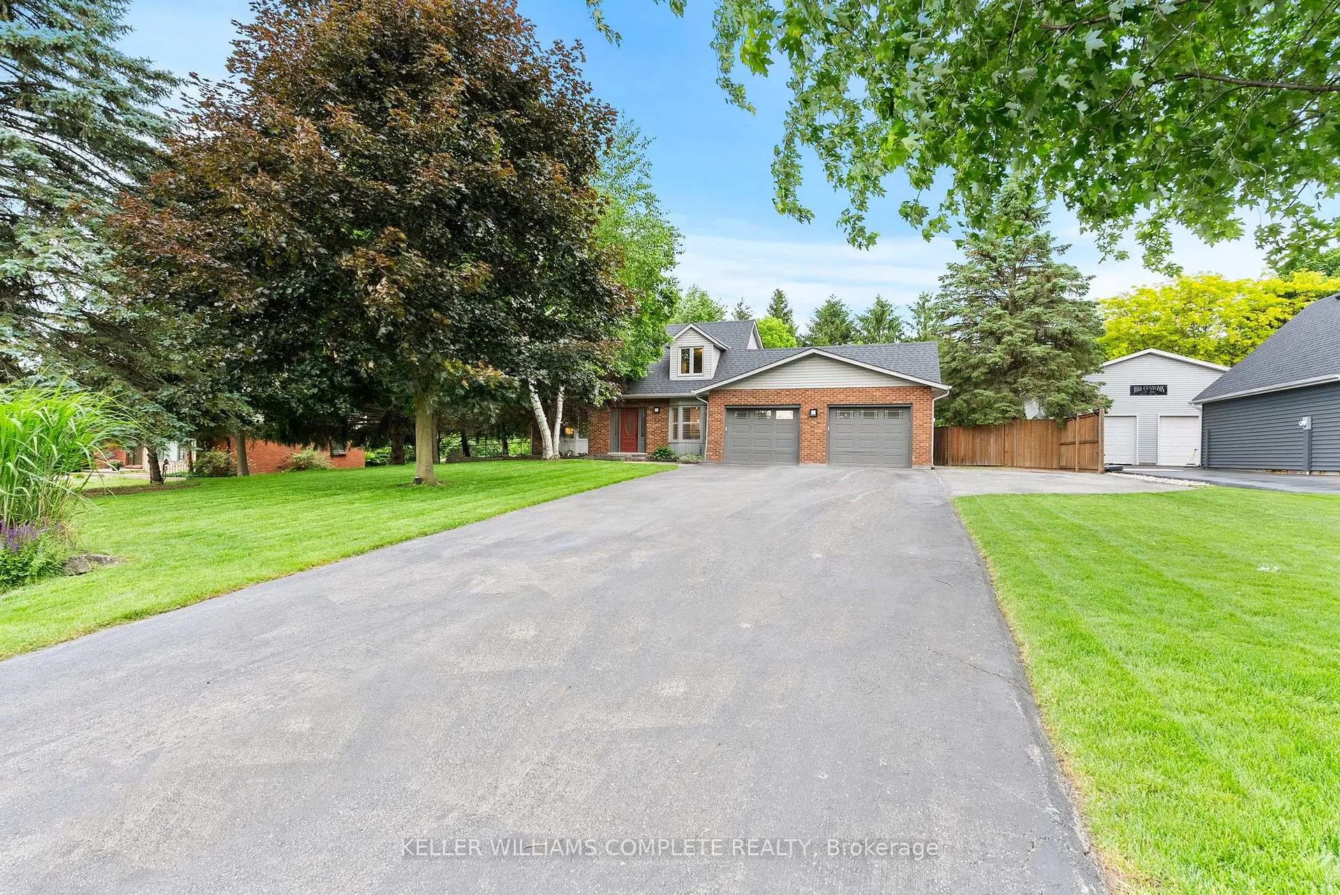 Photo 2 of 44 Fireside Drive, Hamilton, Freelton — HOMEH
