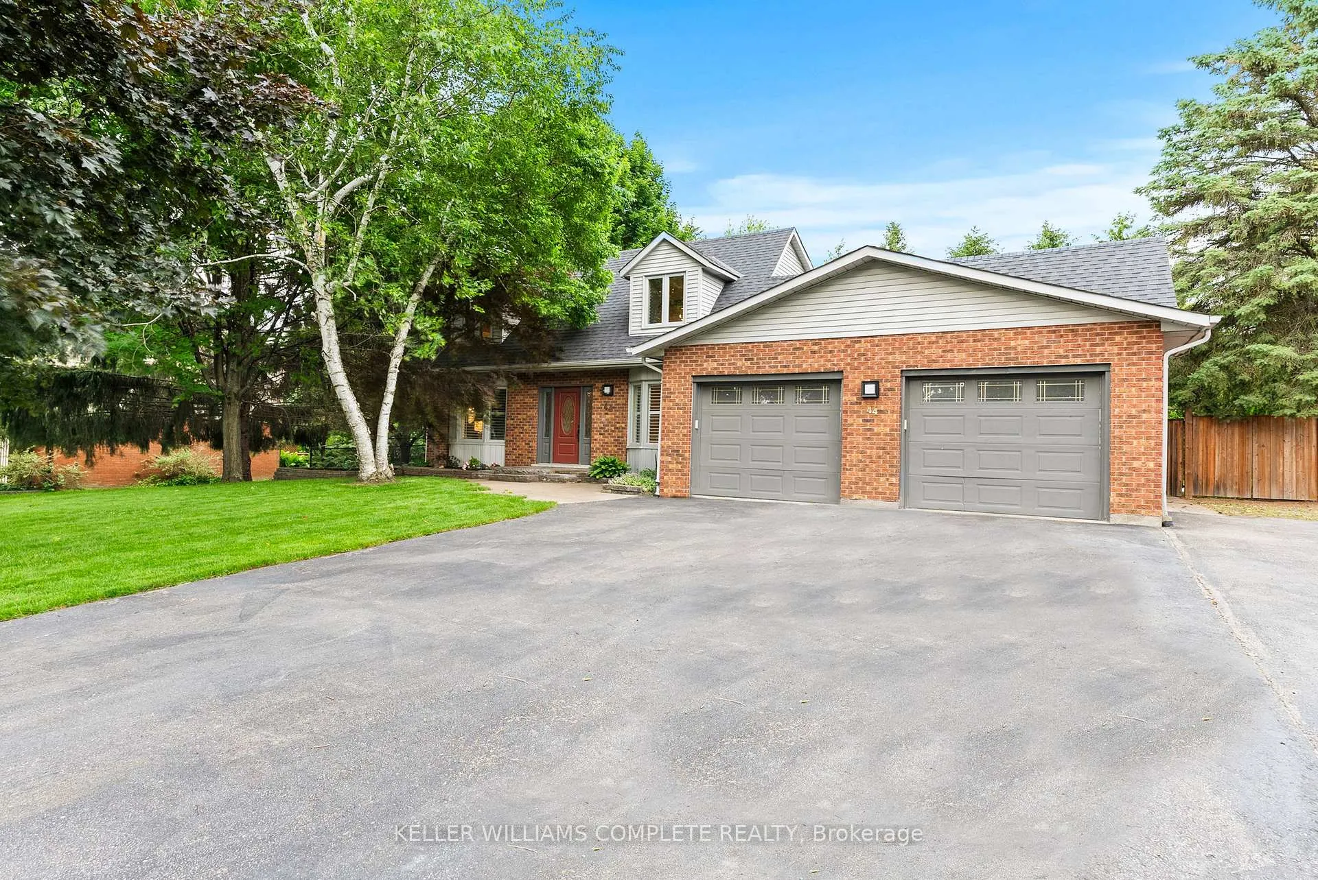 Photo 3 of 44 Fireside Drive, Hamilton, Freelton — HOMEH