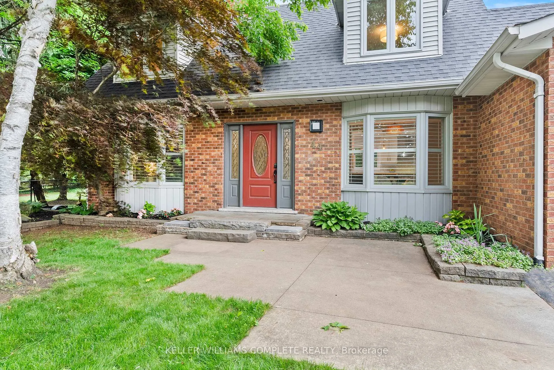 Photo 4 of 44 Fireside Drive, Hamilton, Freelton — HOMEH