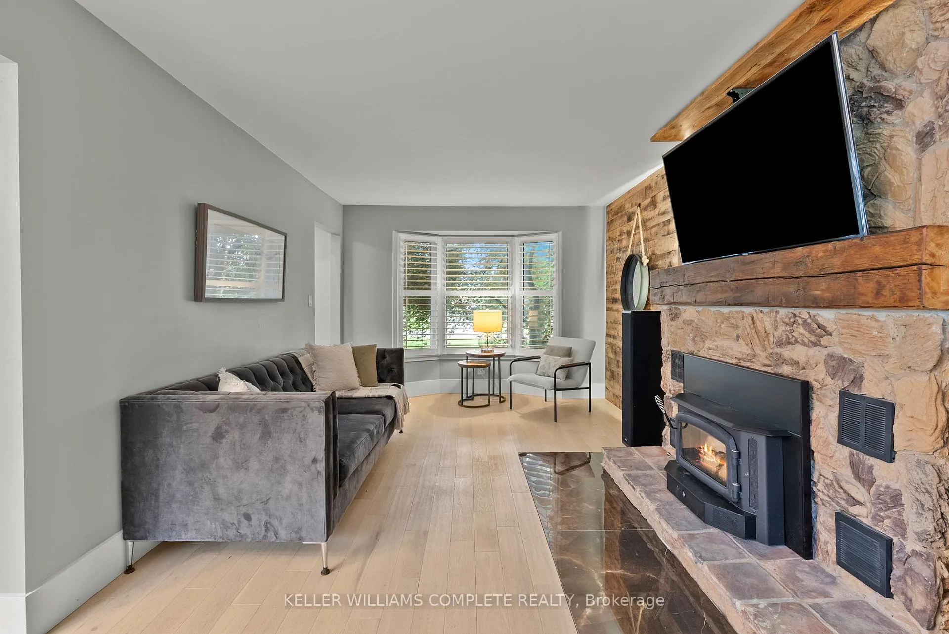 Photo 9 of 44 Fireside Drive, Hamilton, Freelton — HOMEH
