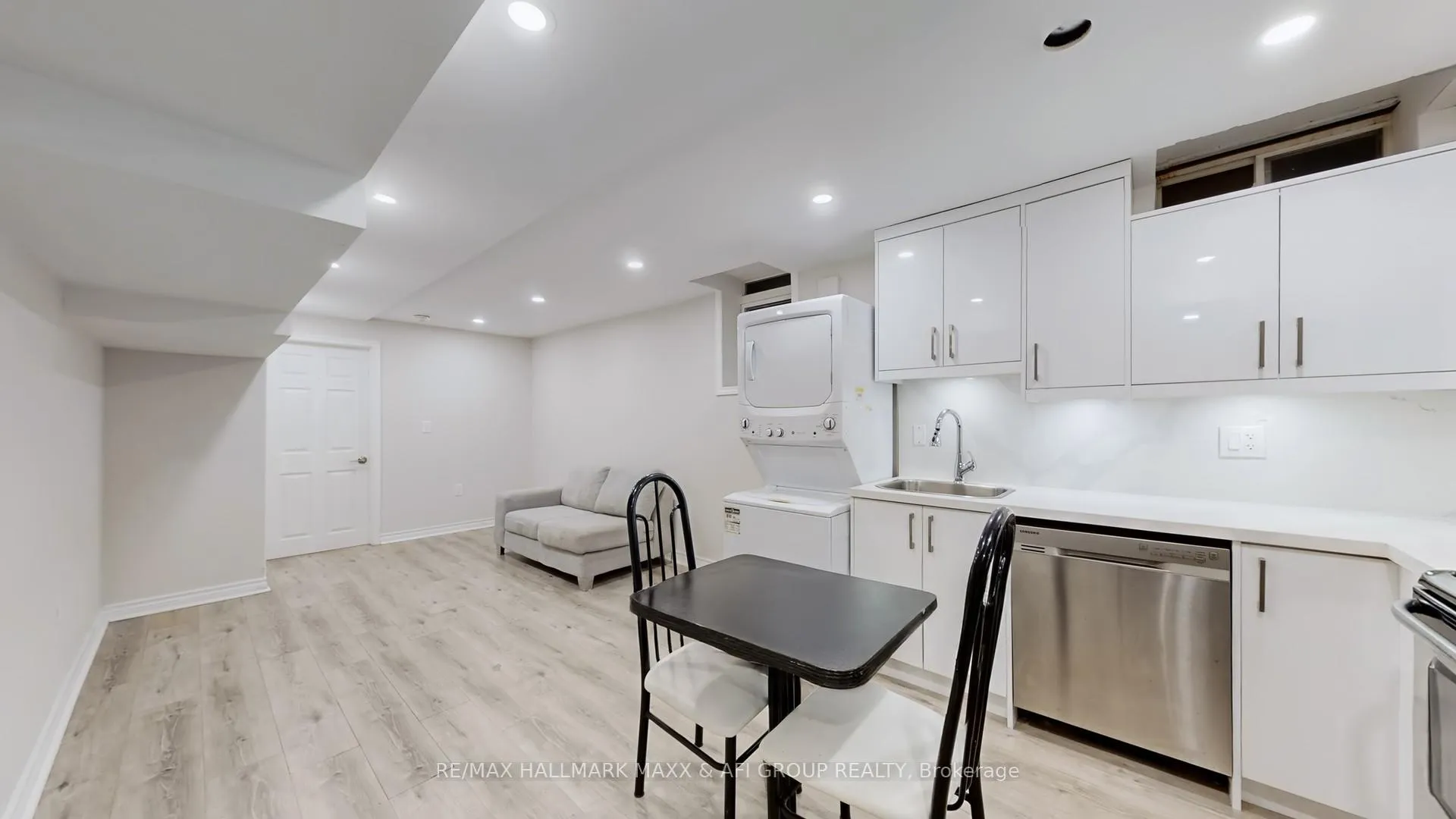 Photo 10 of Unit Basement B, 719 Shanahan Boulevard, Newmarket, Armitage — HOMEH