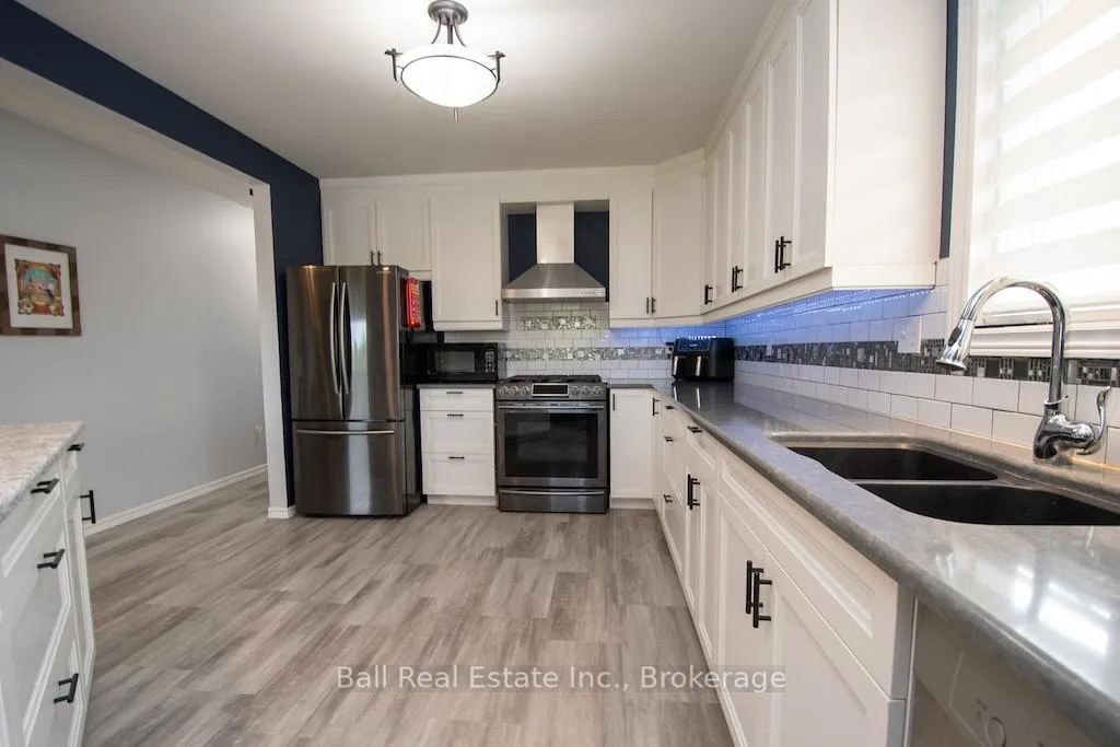 Photo 11 of 12 Lakefield Court, Selwyn — HOMEH