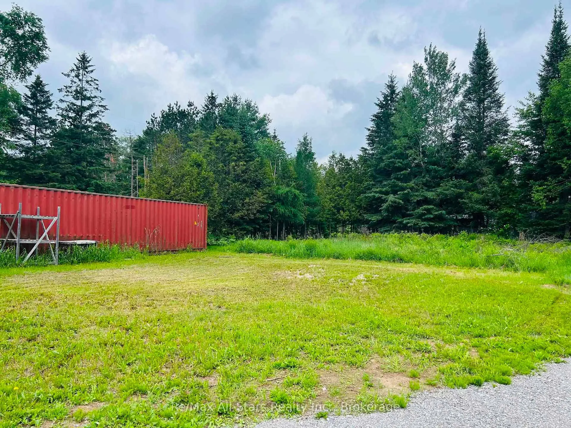 Photo 15 of 1190 Bacon Road, Minden Hills, Snowdon — HOMEH