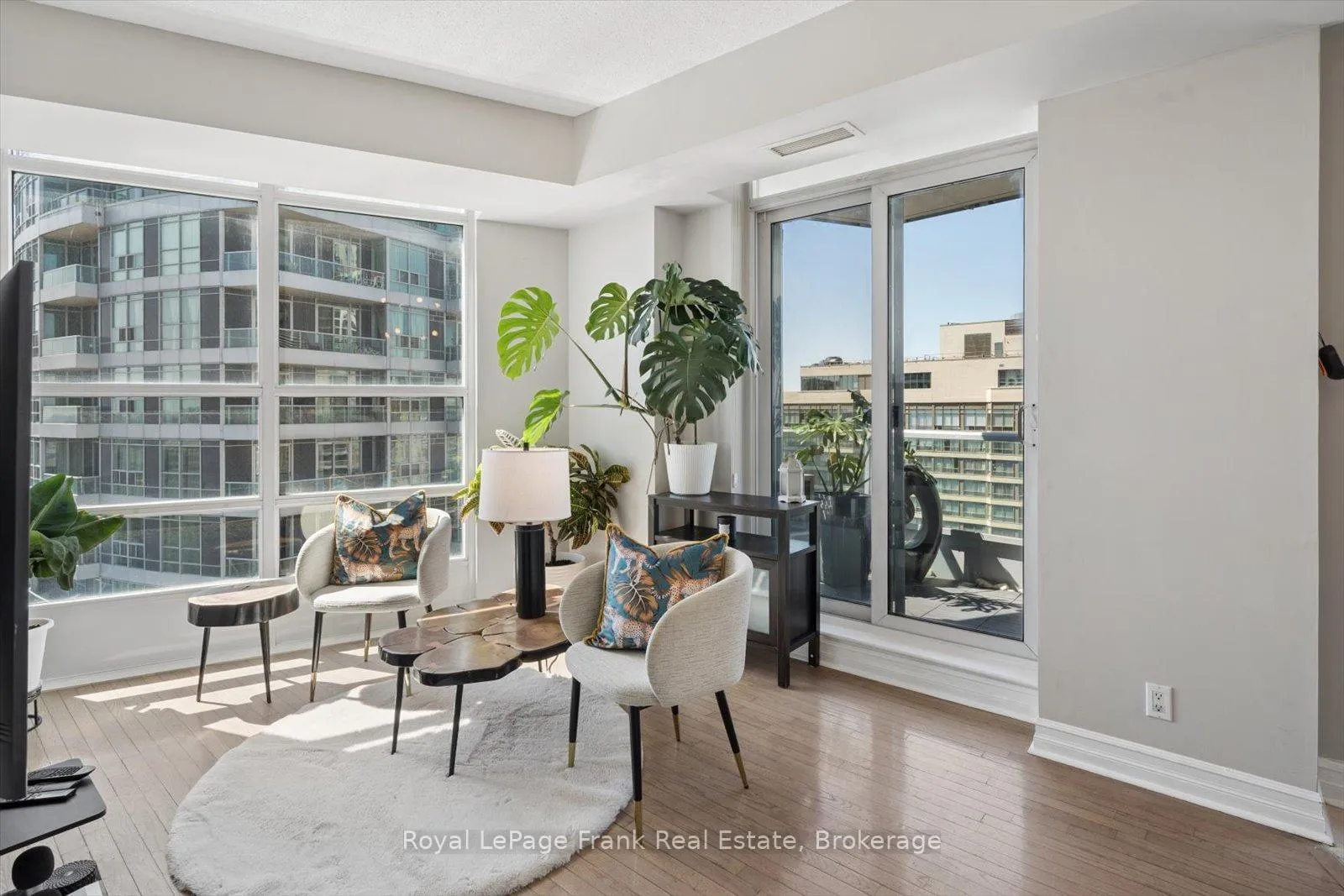 Front of Unit 2405, 1 Elm Drive W