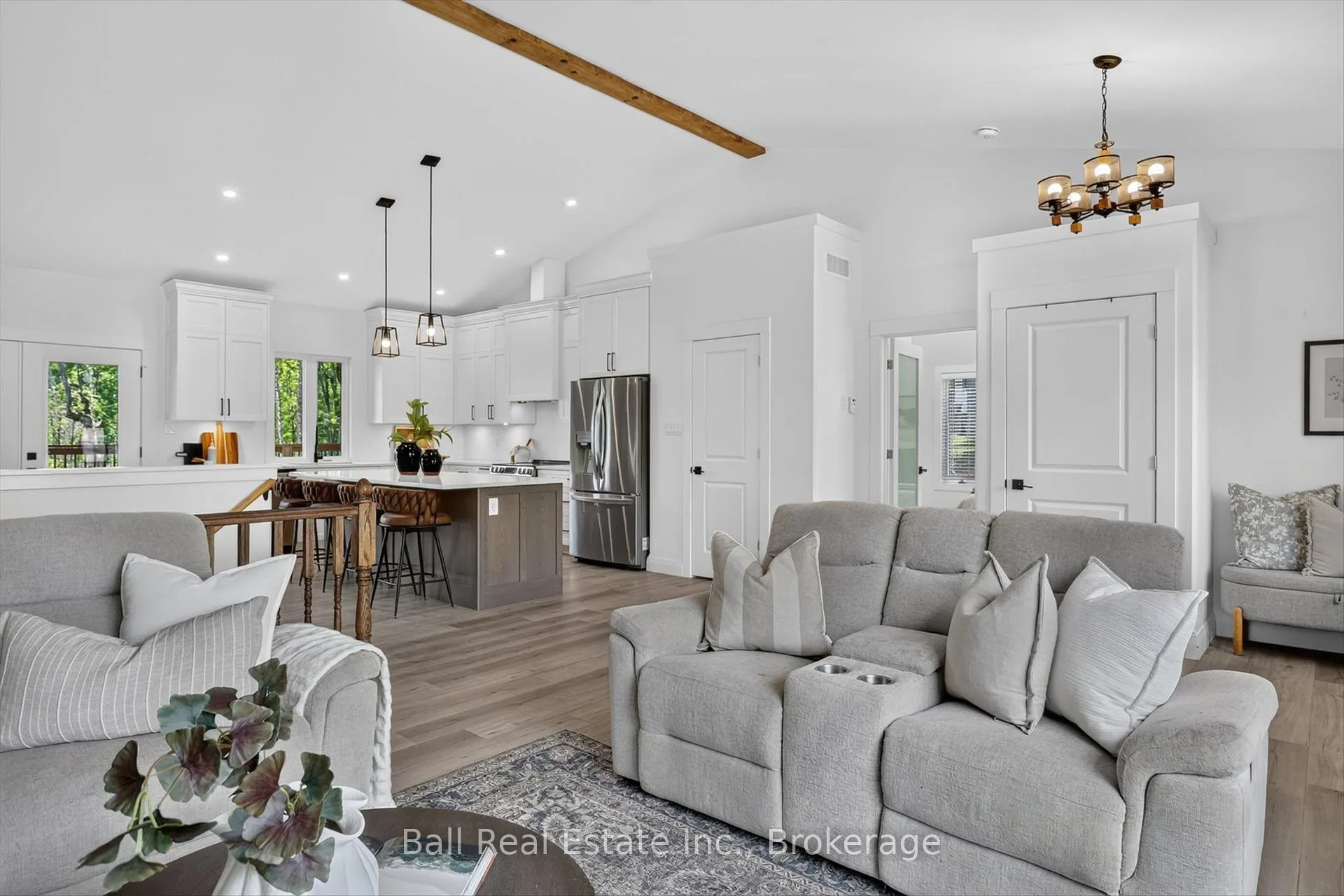 Photo 5 of 53 Sumcot Drive, Trent Lakes — HOMEH