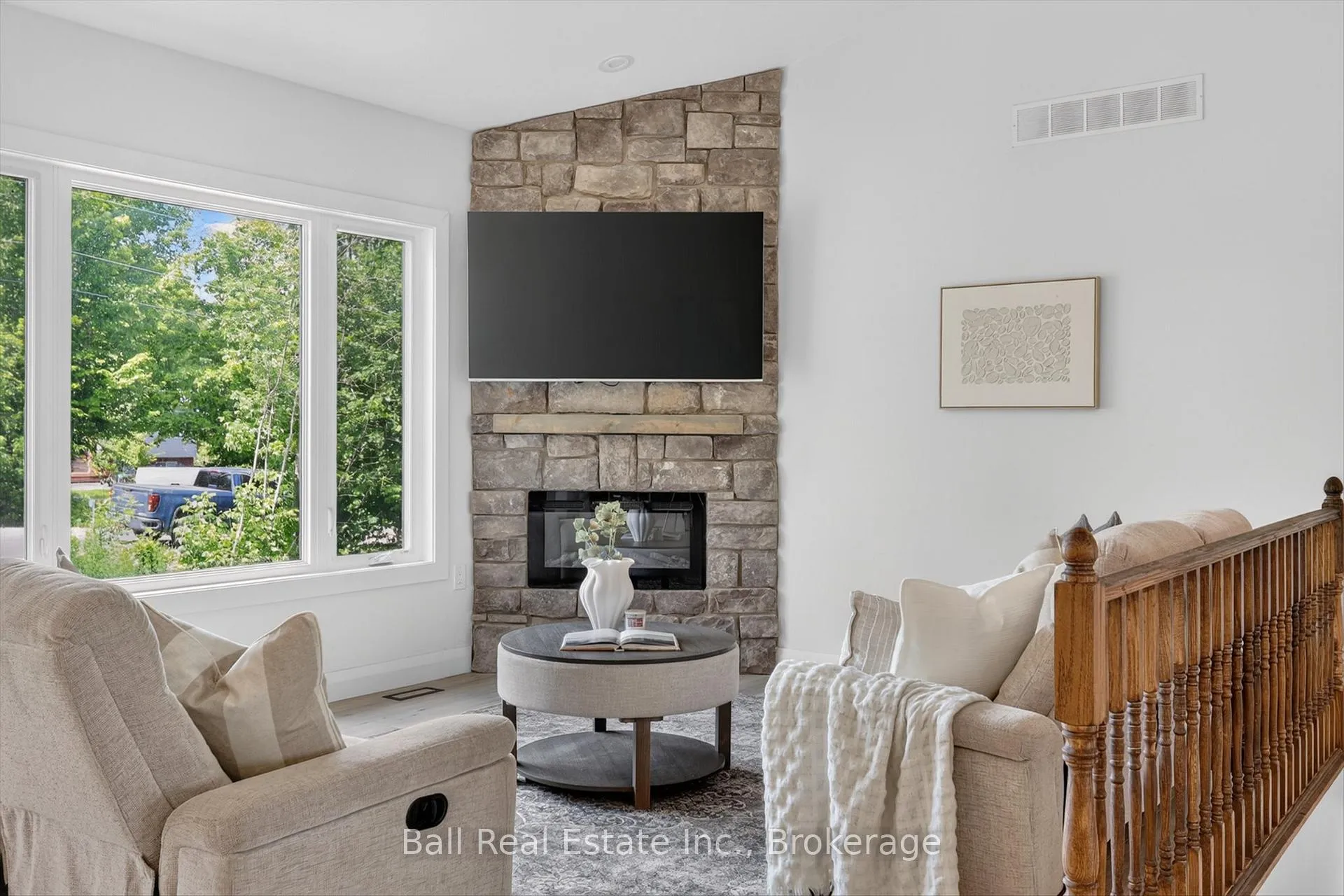 Photo 10 of 53 Sumcot Drive, Trent Lakes — HOMEH