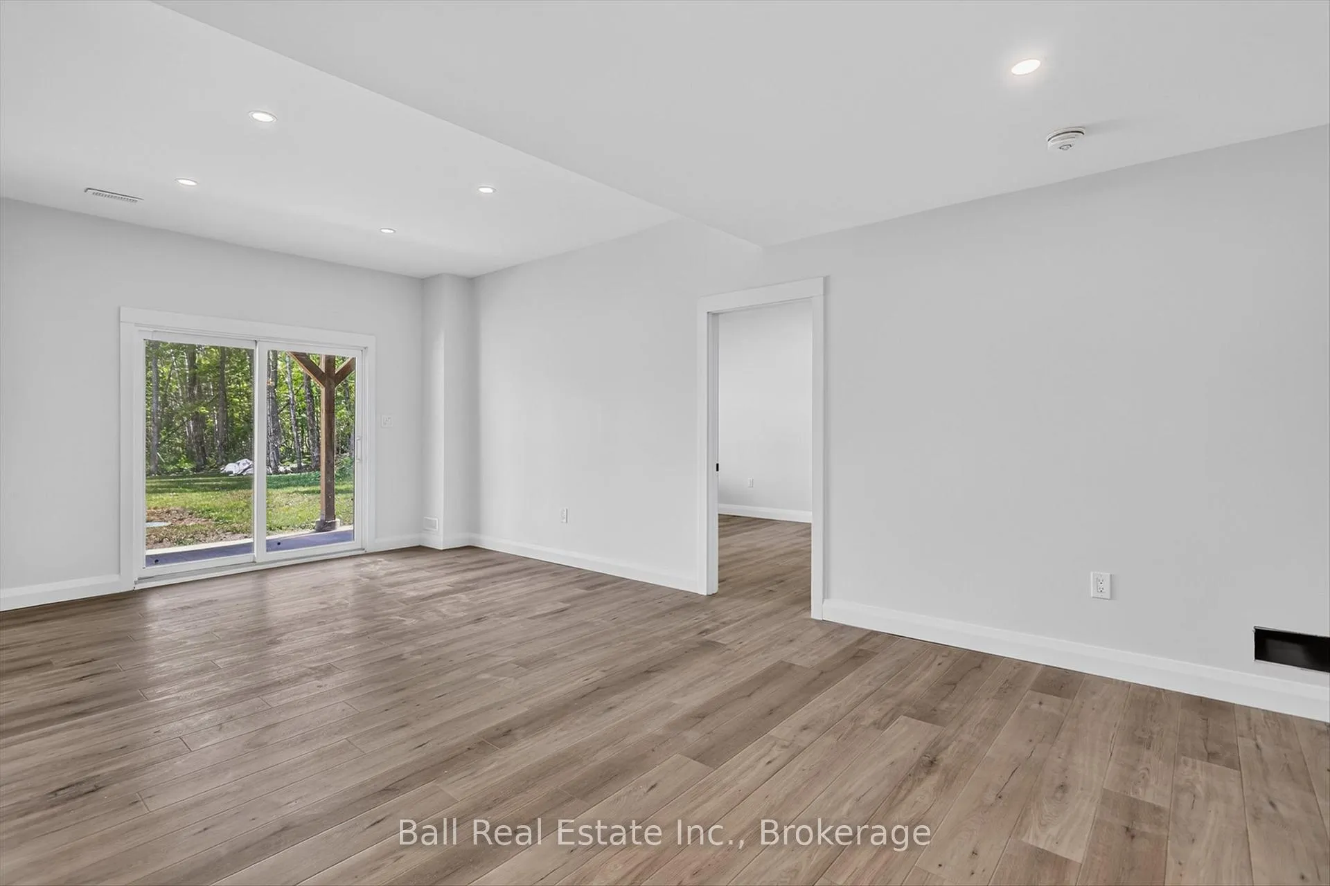 Photo 24 of 53 Sumcot Drive, Trent Lakes — HOMEH
