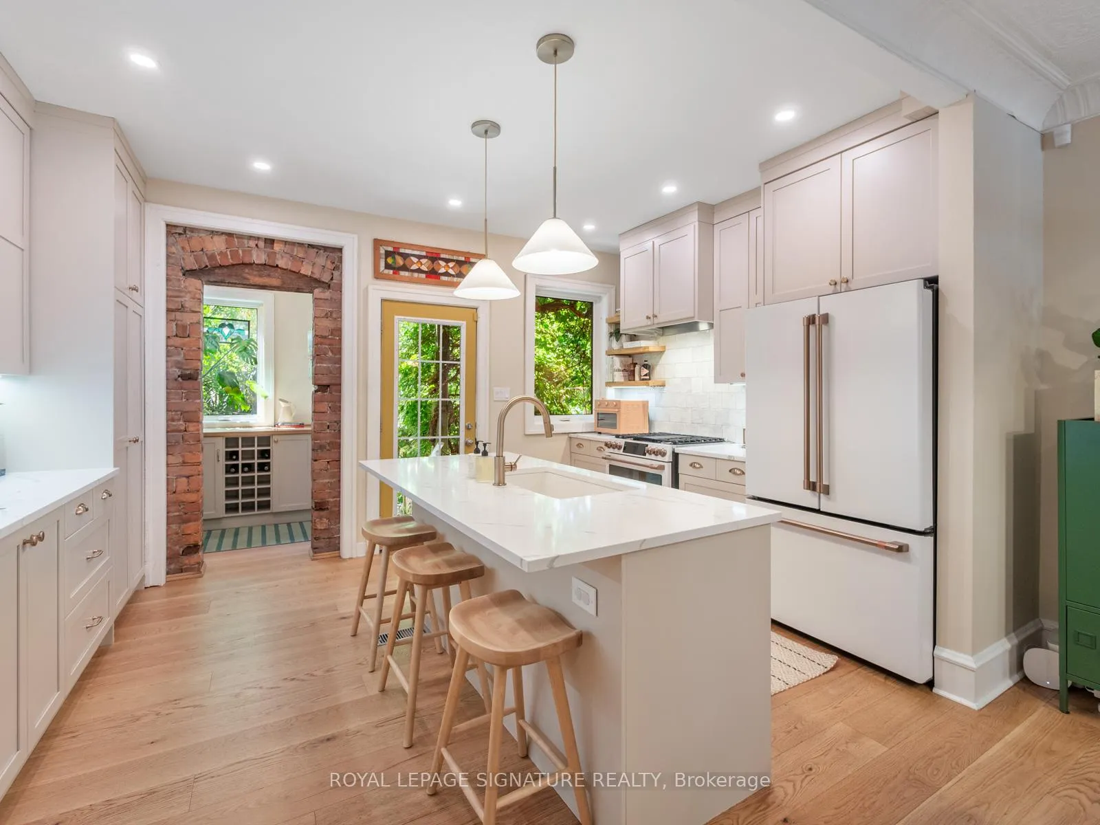 Photo 11 of 121 Ivy Avenue, Toronto, South Riverdale — HOMEH