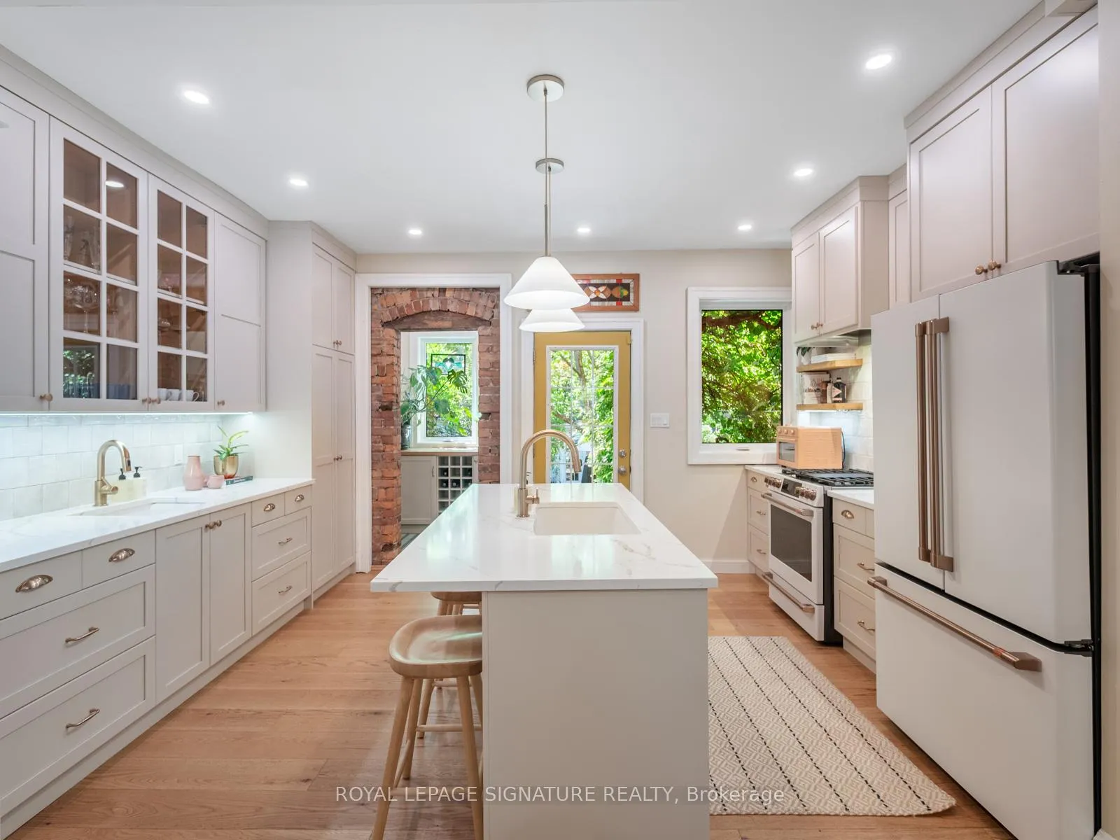Photo 13 of 121 Ivy Avenue, Toronto, South Riverdale — HOMEH