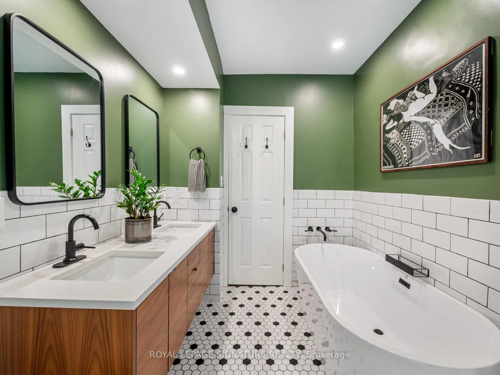 Photo 28 of 121 Ivy Avenue, Toronto, South Riverdale — HOMEH
