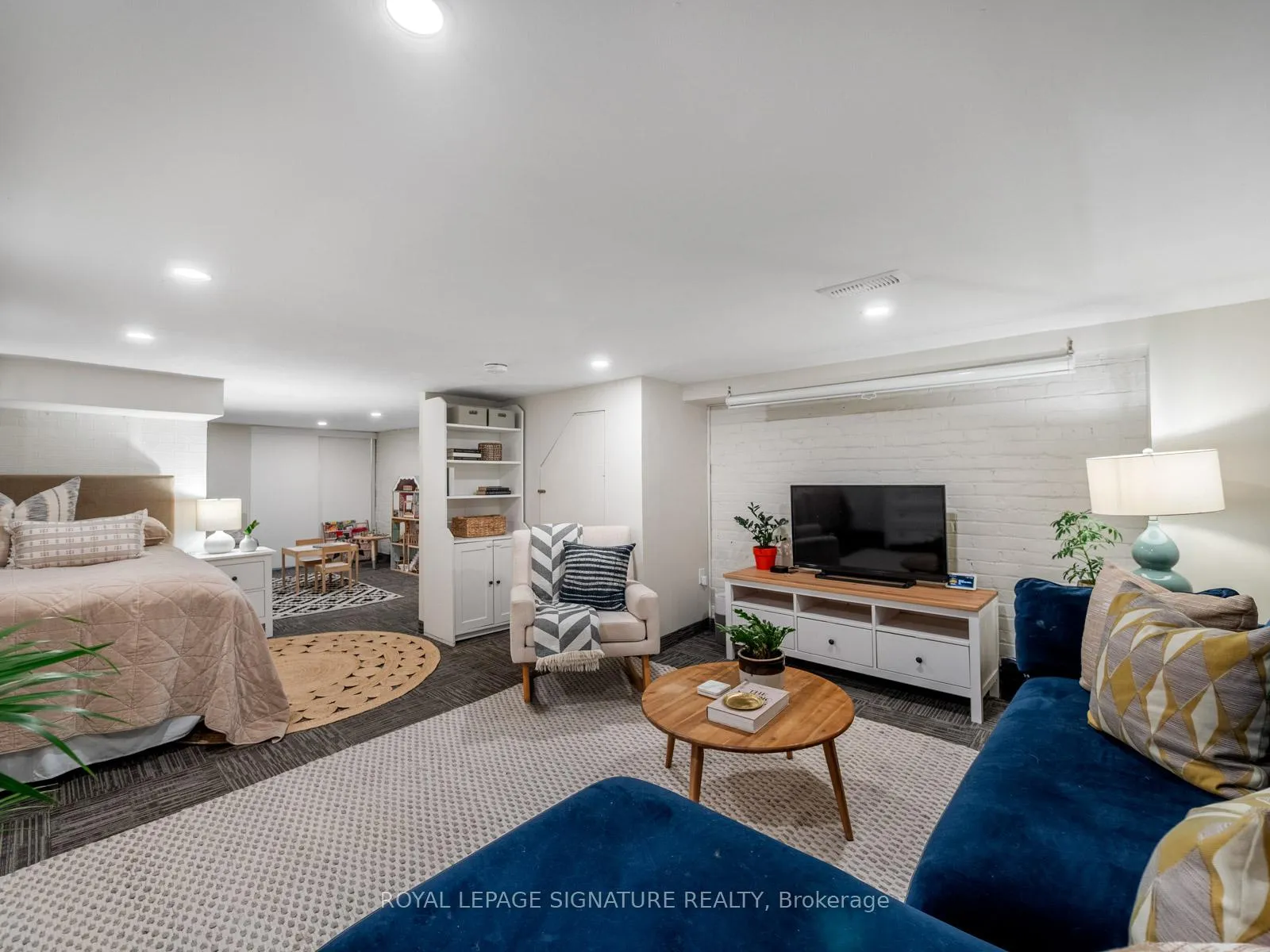 Photo 36 of 121 Ivy Avenue, Toronto, South Riverdale — HOMEH