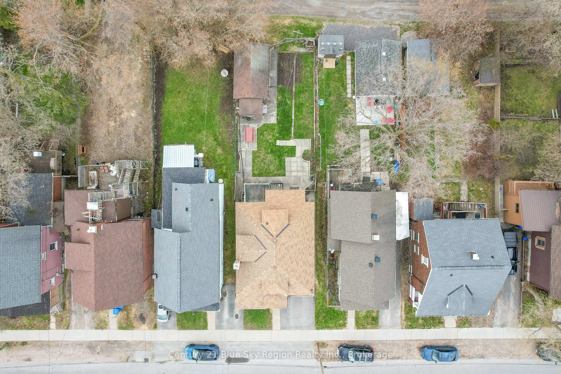 Photo 3 of 137 Second Avenue E, North Bay, Central — HOMEH