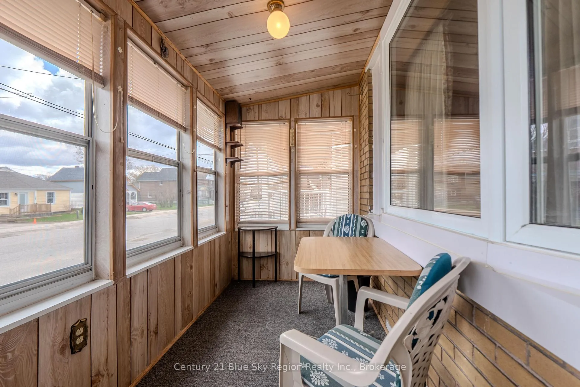 Photo 5 of 137 Second Avenue E, North Bay, Central — HOMEH