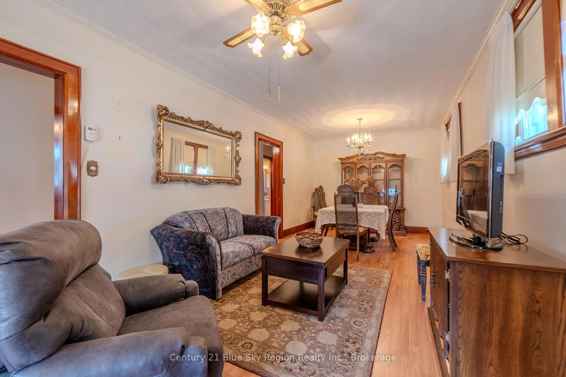 Photo 8 of 137 Second Avenue E, North Bay, Central — HOMEH