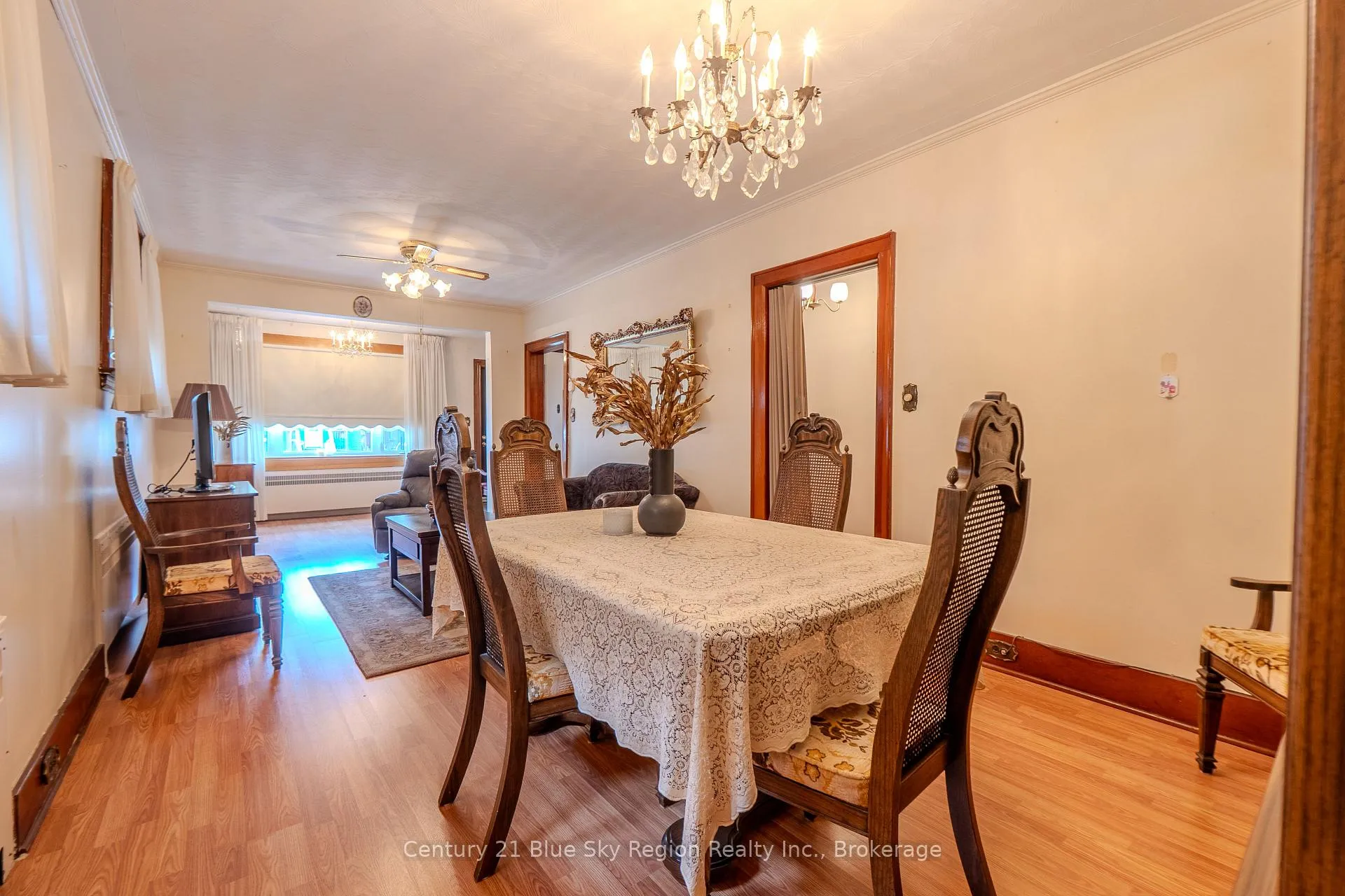 Photo 15 of 137 Second Avenue E, North Bay, Central — HOMEH