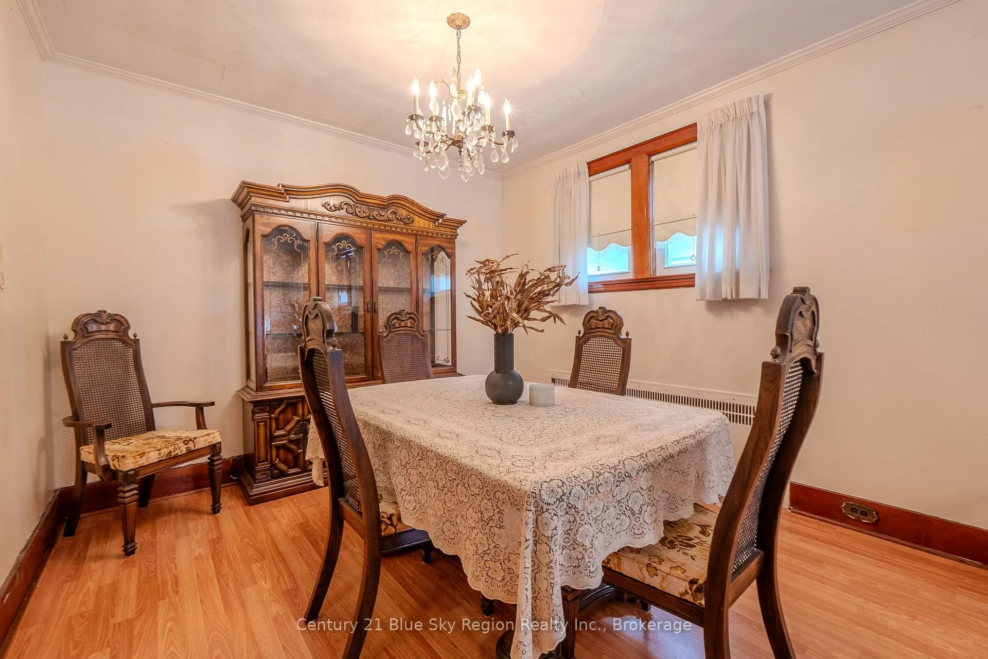 Photo 17 of 137 Second Avenue E, North Bay, Central — HOMEH
