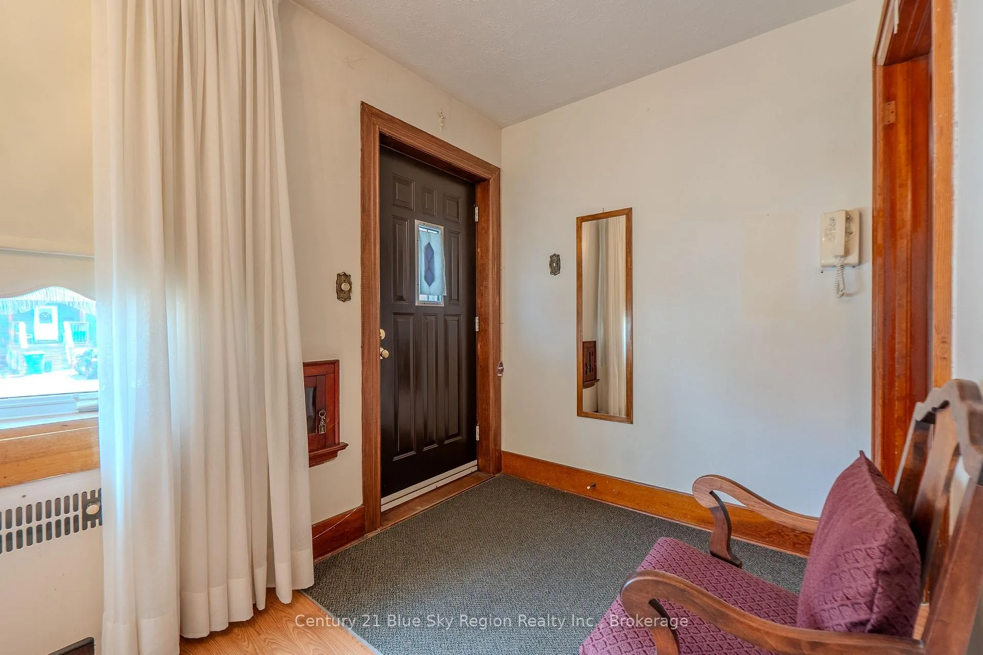 Photo 18 of 137 Second Avenue E, North Bay, Central — HOMEH