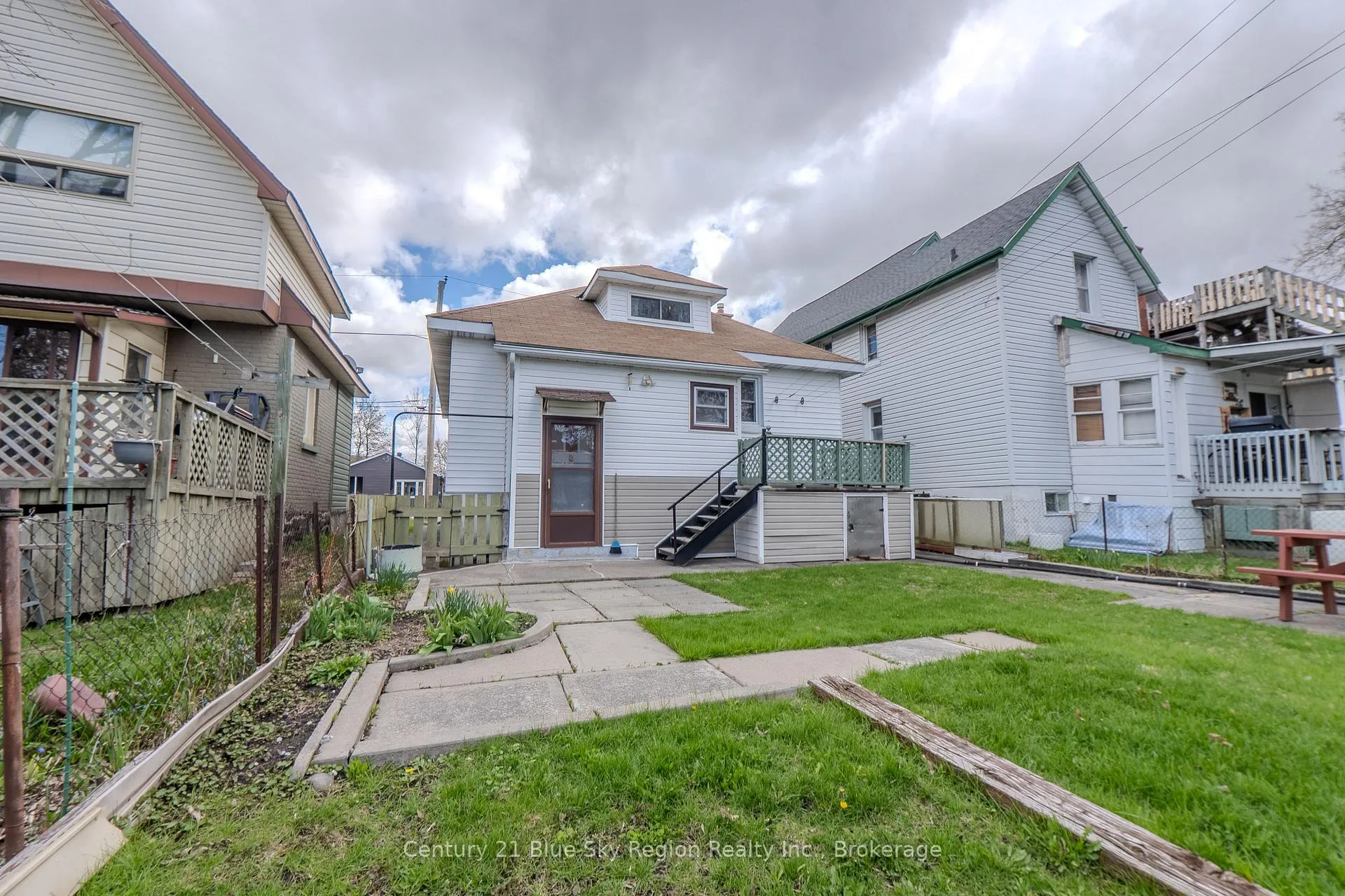 Photo 40 of 137 Second Avenue E, North Bay, Central — HOMEH