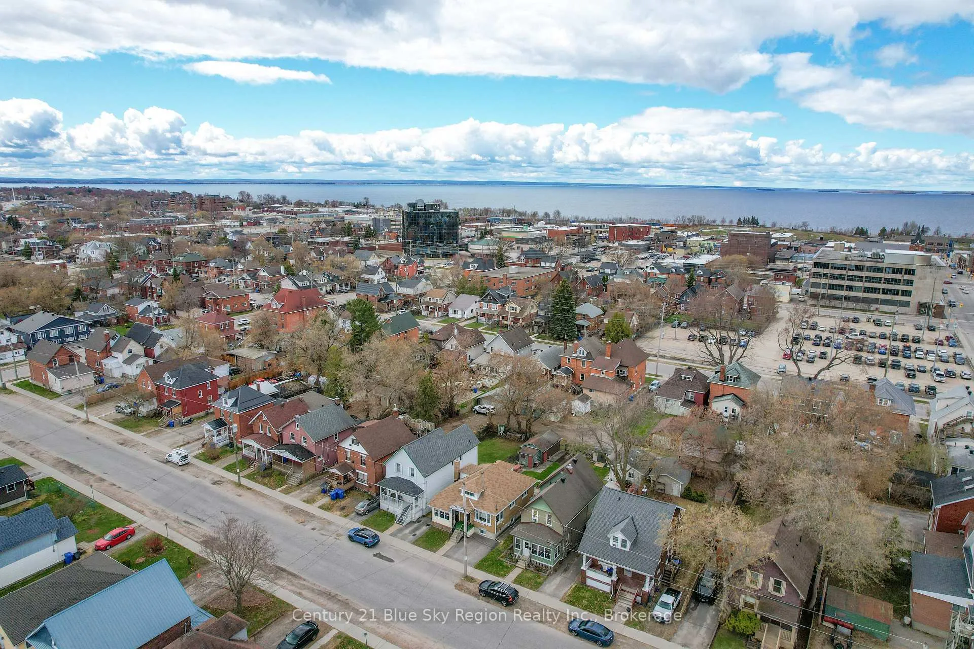 Photo 44 of 137 Second Avenue E, North Bay, Central — HOMEH