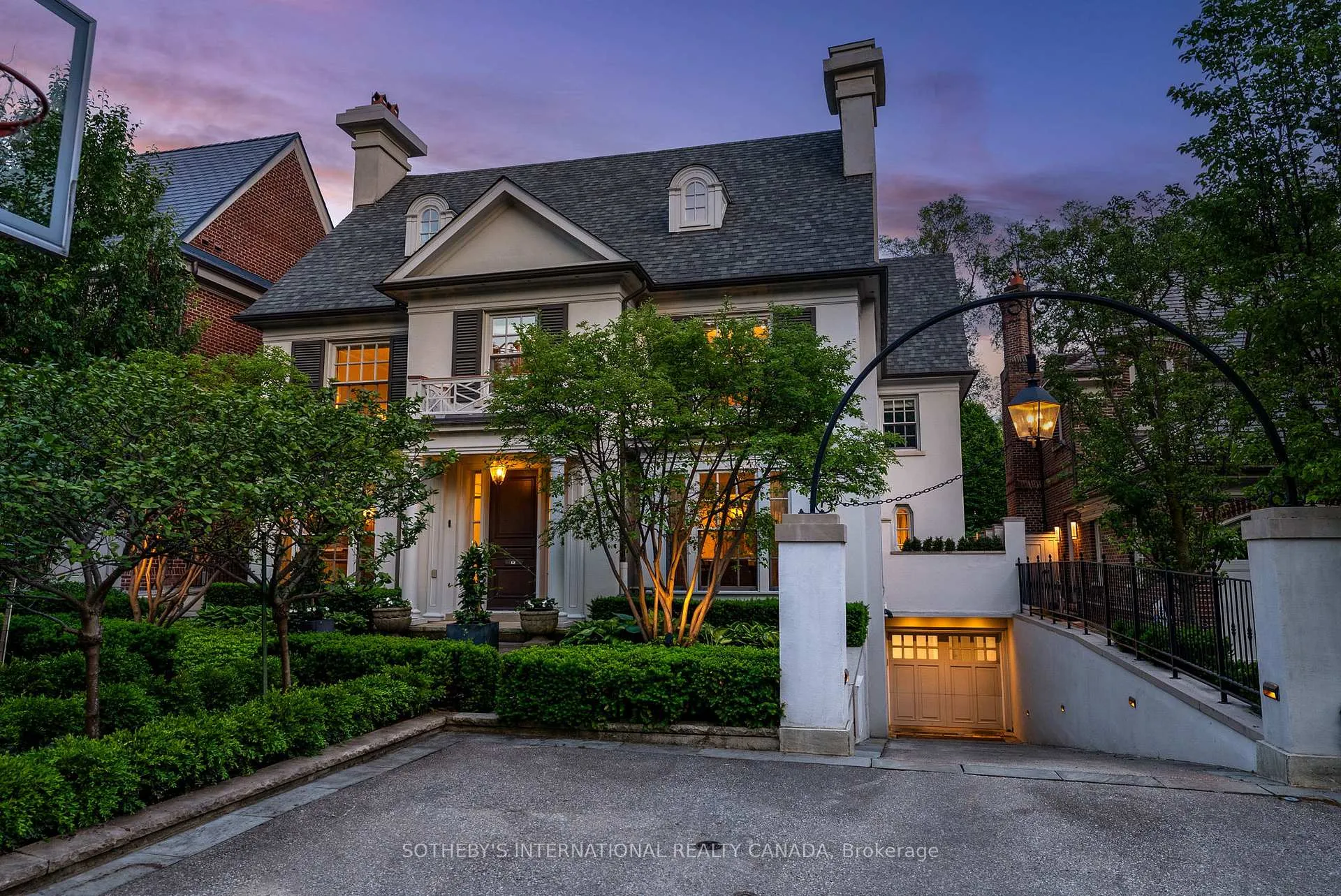 Photo 2 of 335 Cortleigh Boulevard, Toronto, Bedford Park-Nortown — HOMEH