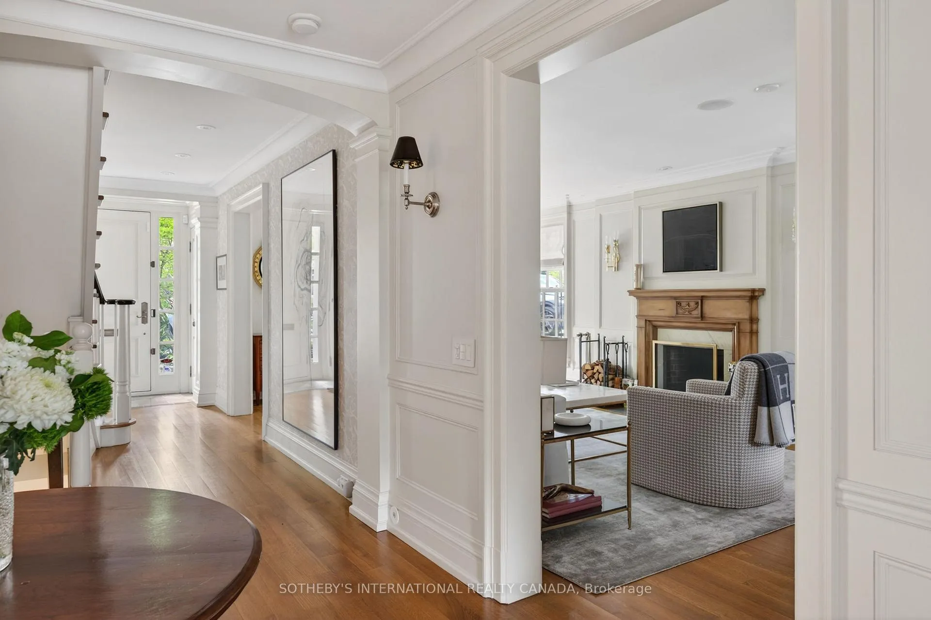 Photo 4 of 335 Cortleigh Boulevard, Toronto, Bedford Park-Nortown — HOMEH
