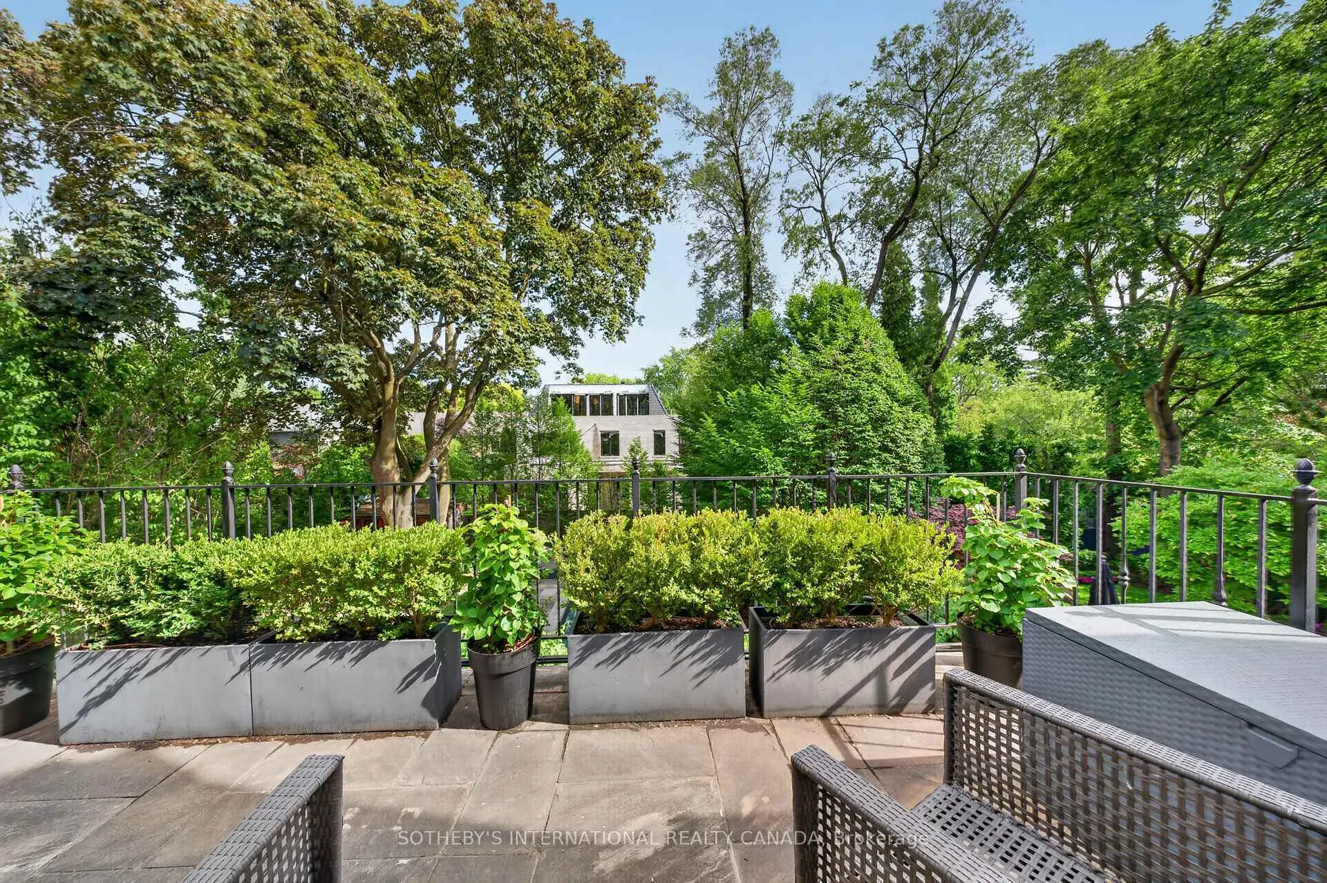 Photo 21 of 335 Cortleigh Boulevard, Toronto, Bedford Park-Nortown — HOMEH