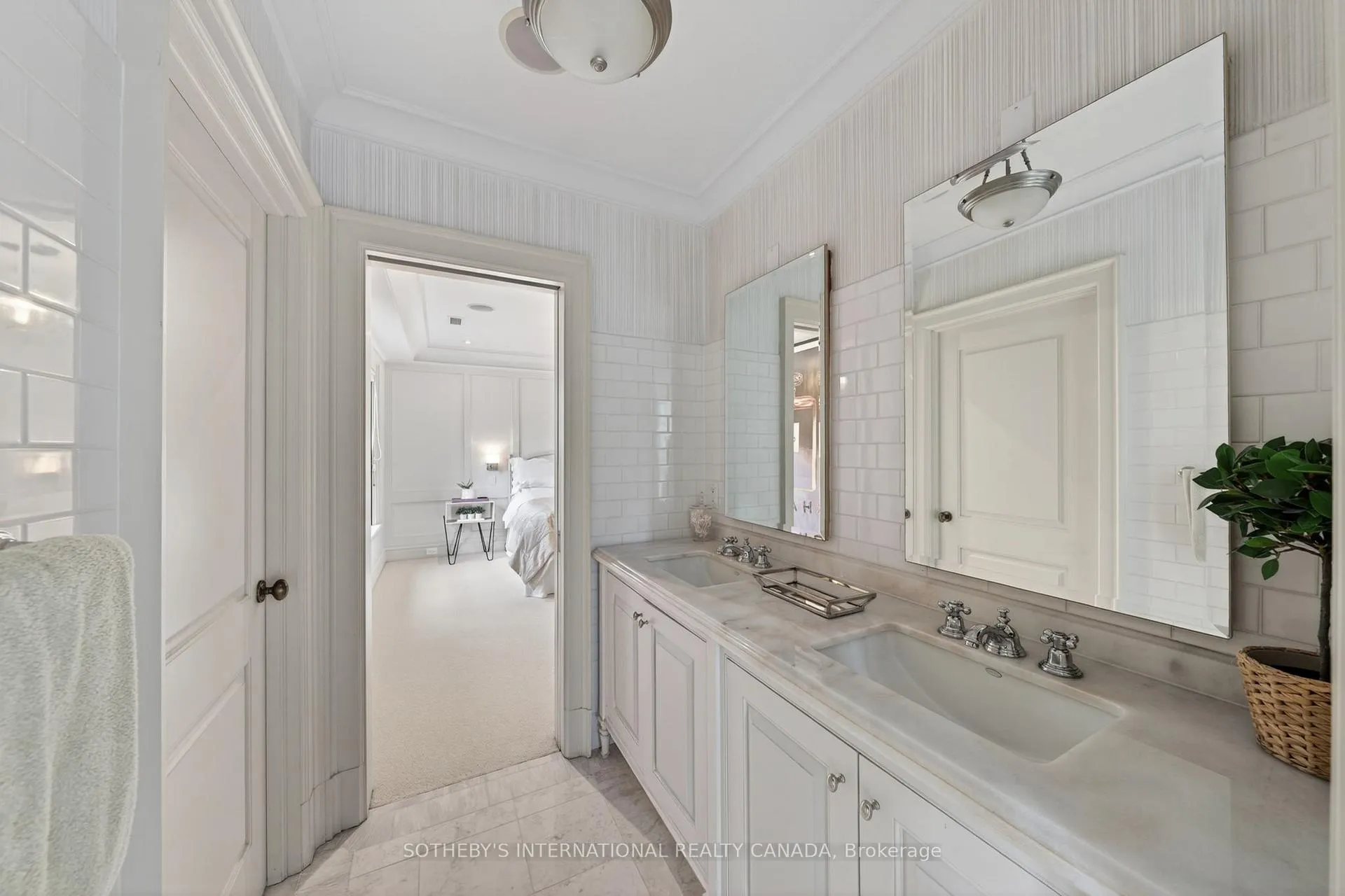 Photo 26 of 335 Cortleigh Boulevard, Toronto, Bedford Park-Nortown — HOMEH