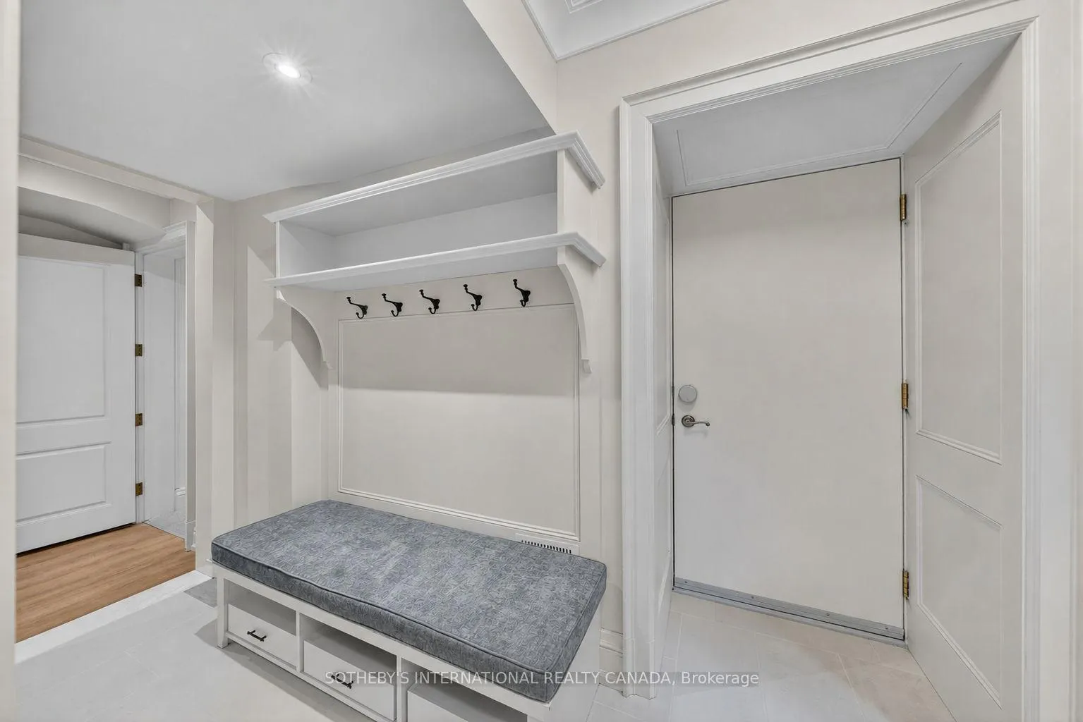 Photo 36 of 335 Cortleigh Boulevard, Toronto, Bedford Park-Nortown — HOMEH