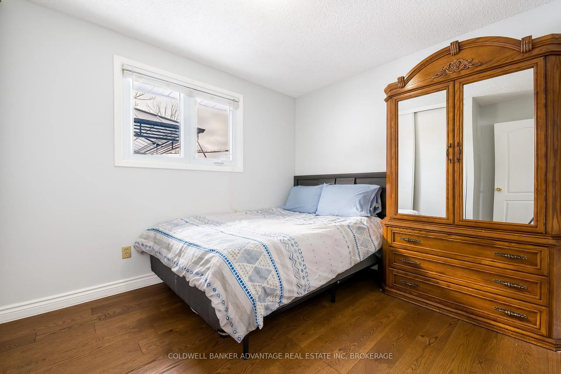 Photo 17 of 25 Newleaf Crescent, Welland, N. Welland — HOMEH