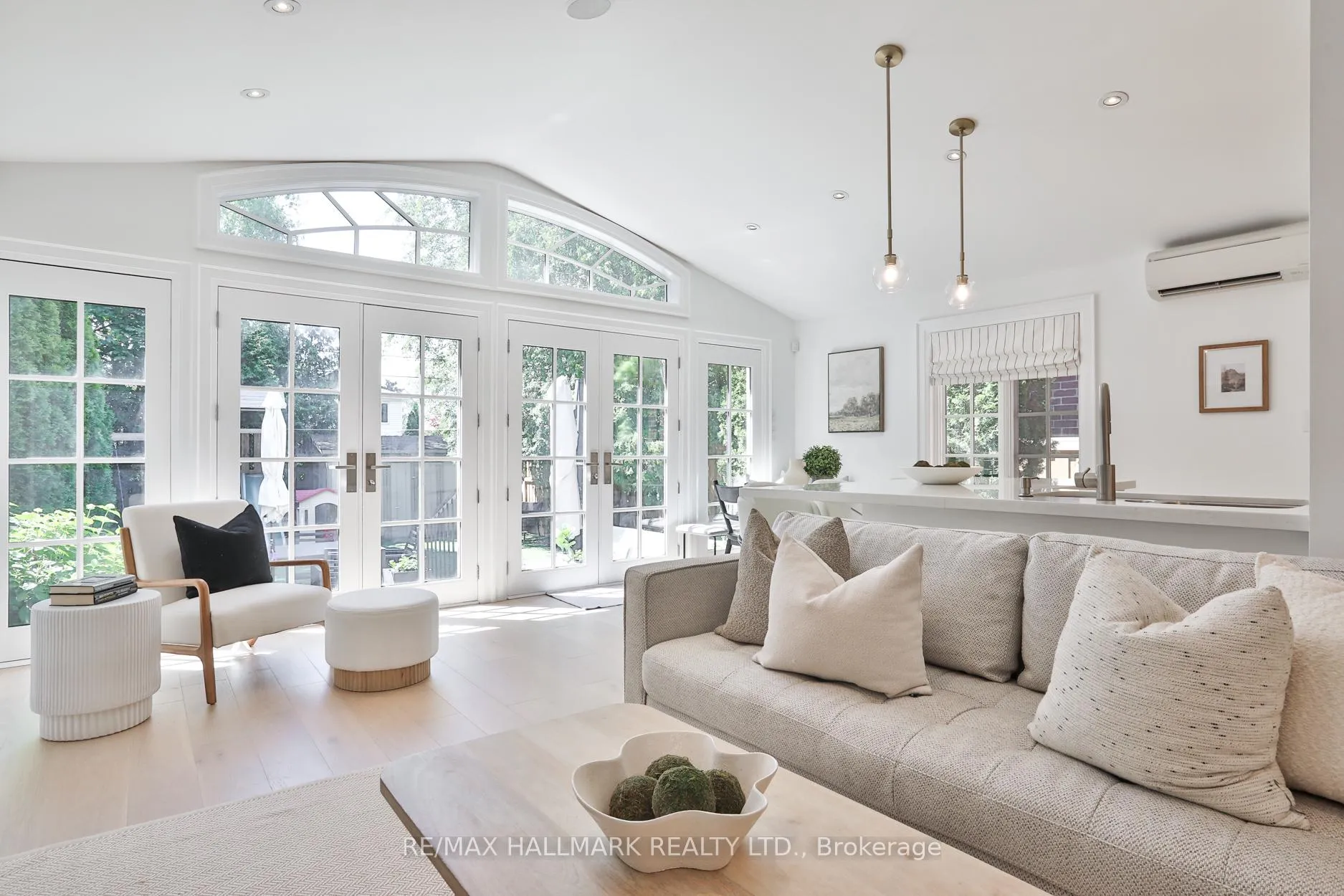 Photo 12 of 73 Elwood Boulevard, Toronto, Lawrence Park South — HOMEH