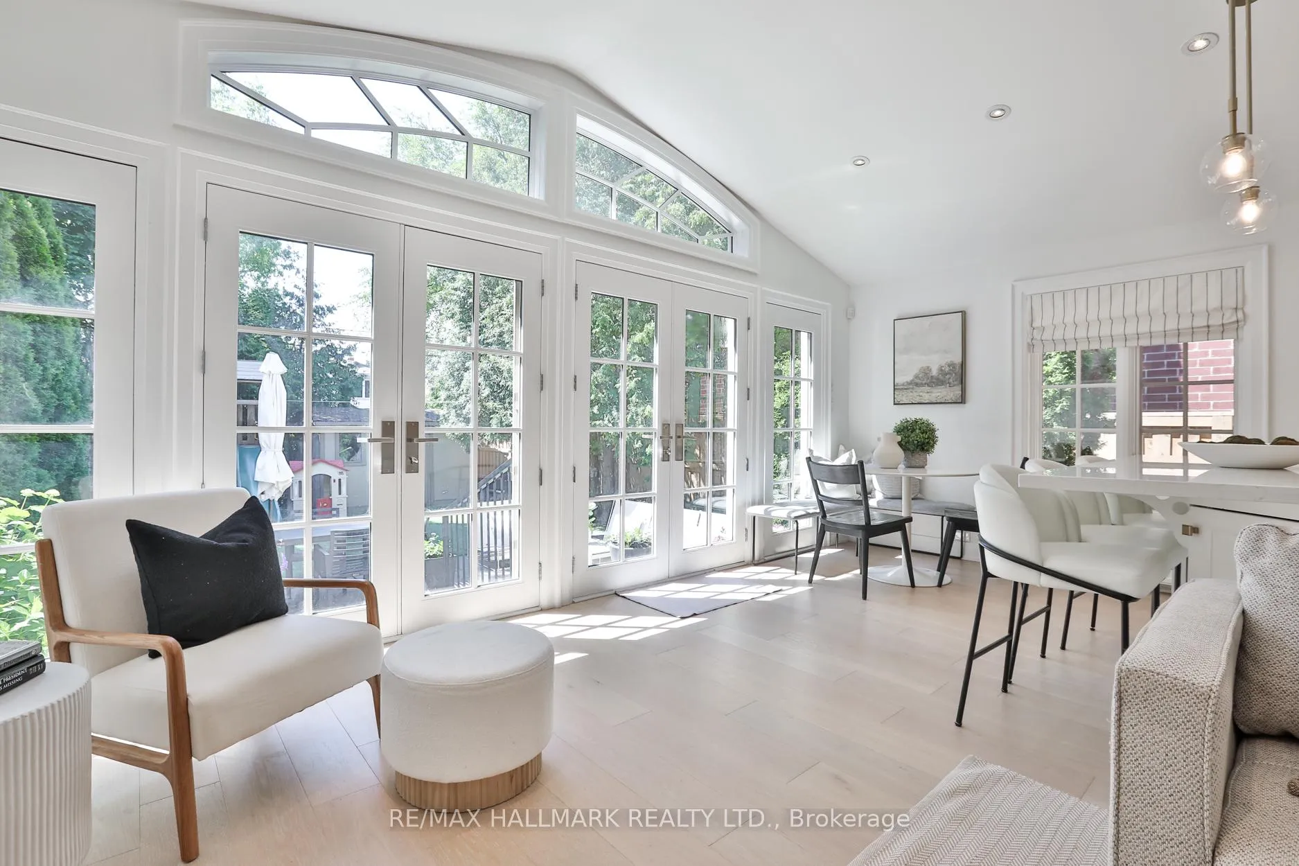 Photo 13 of 73 Elwood Boulevard, Toronto, Lawrence Park South — HOMEH