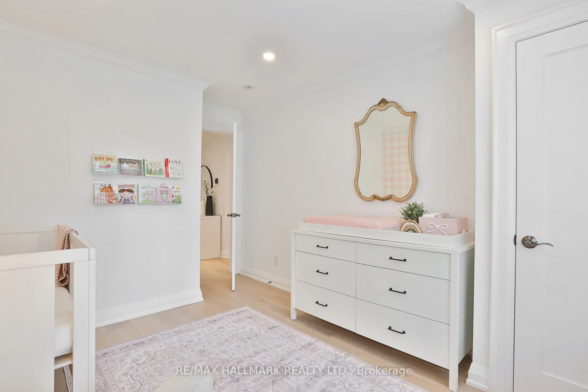 Photo 32 of 73 Elwood Boulevard, Toronto, Lawrence Park South — HOMEH
