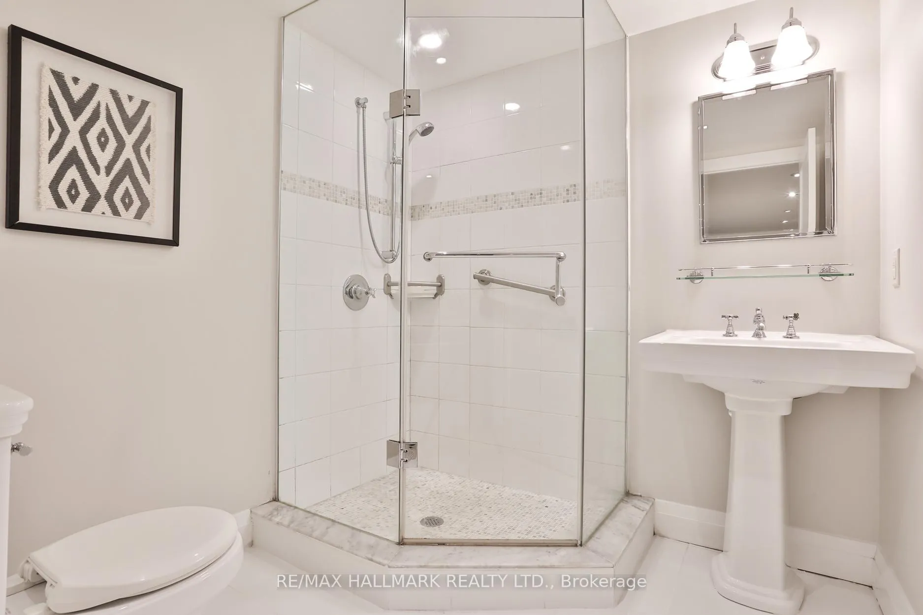 Photo 39 of 73 Elwood Boulevard, Toronto, Lawrence Park South — HOMEH