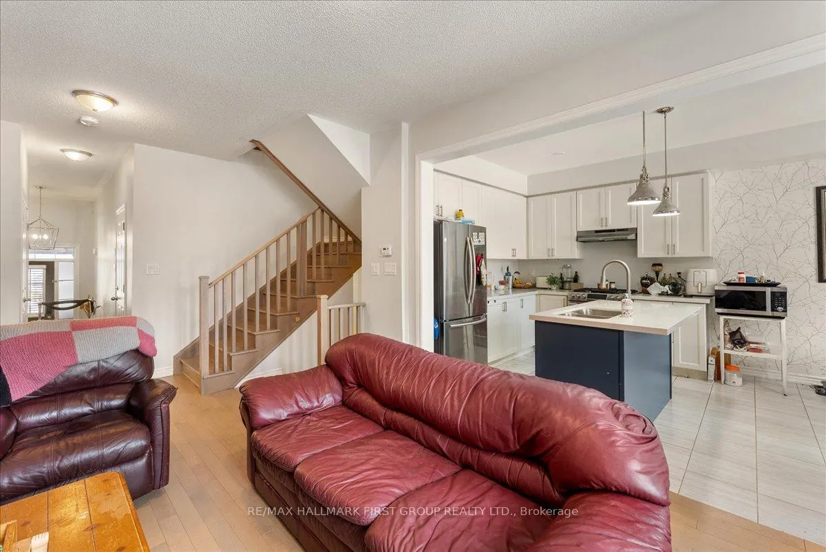 Photo 8 of 20 Northhill Avenue, Cavan Monaghan, Cavan Twp — HOMEH