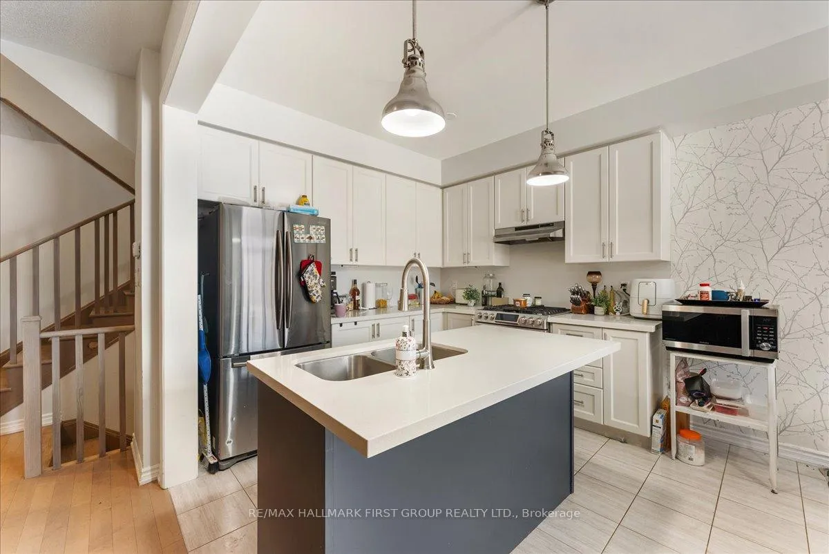Photo 11 of 20 Northhill Avenue, Cavan Monaghan, Cavan Twp — HOMEH