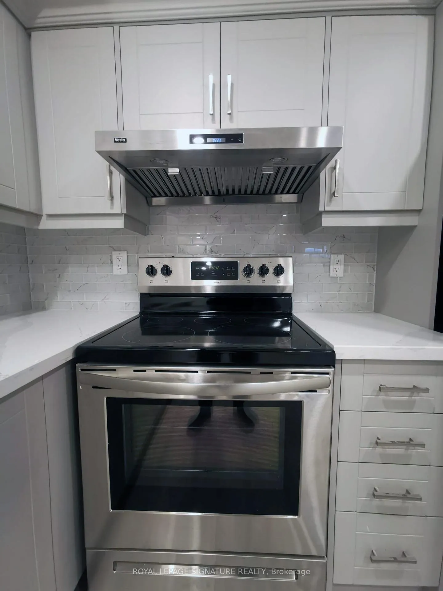 Photo 31 of 56 Hubbell Road, Brampton, Bram West — HOMEH