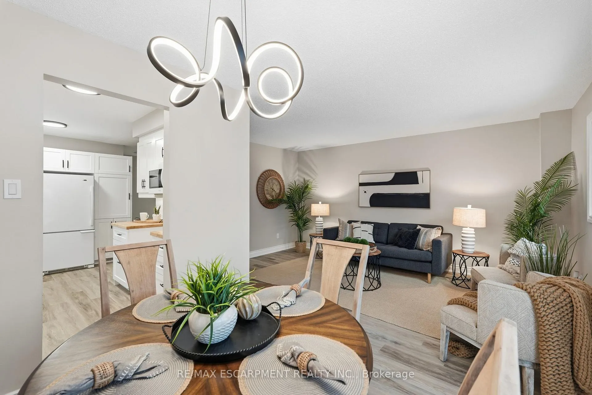 Photo 16 of 55 Ventura Drive, Hamilton, Stoney Creek Mountain — HOMEH