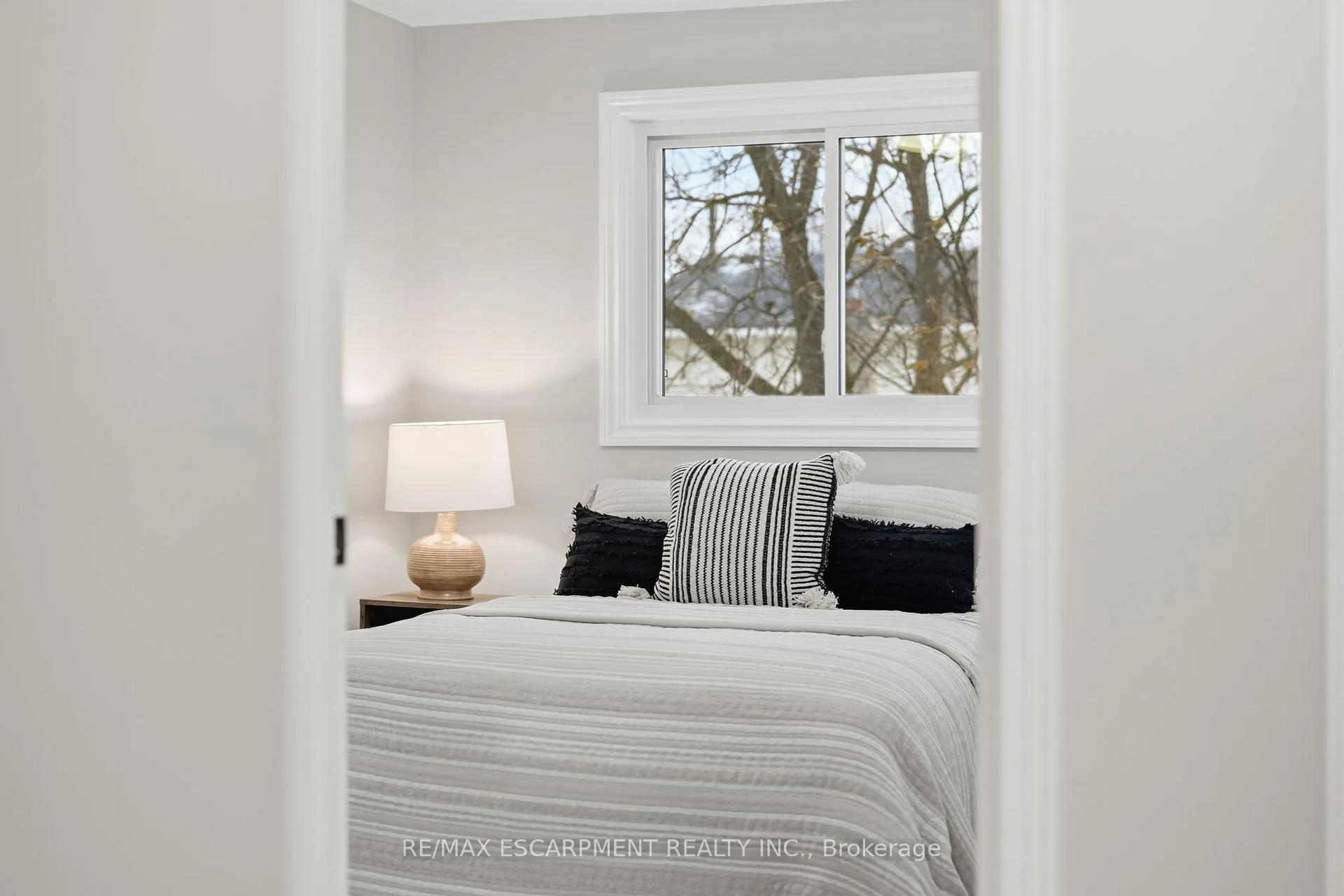 Photo 29 of 55 Ventura Drive, Hamilton, Stoney Creek Mountain — HOMEH
