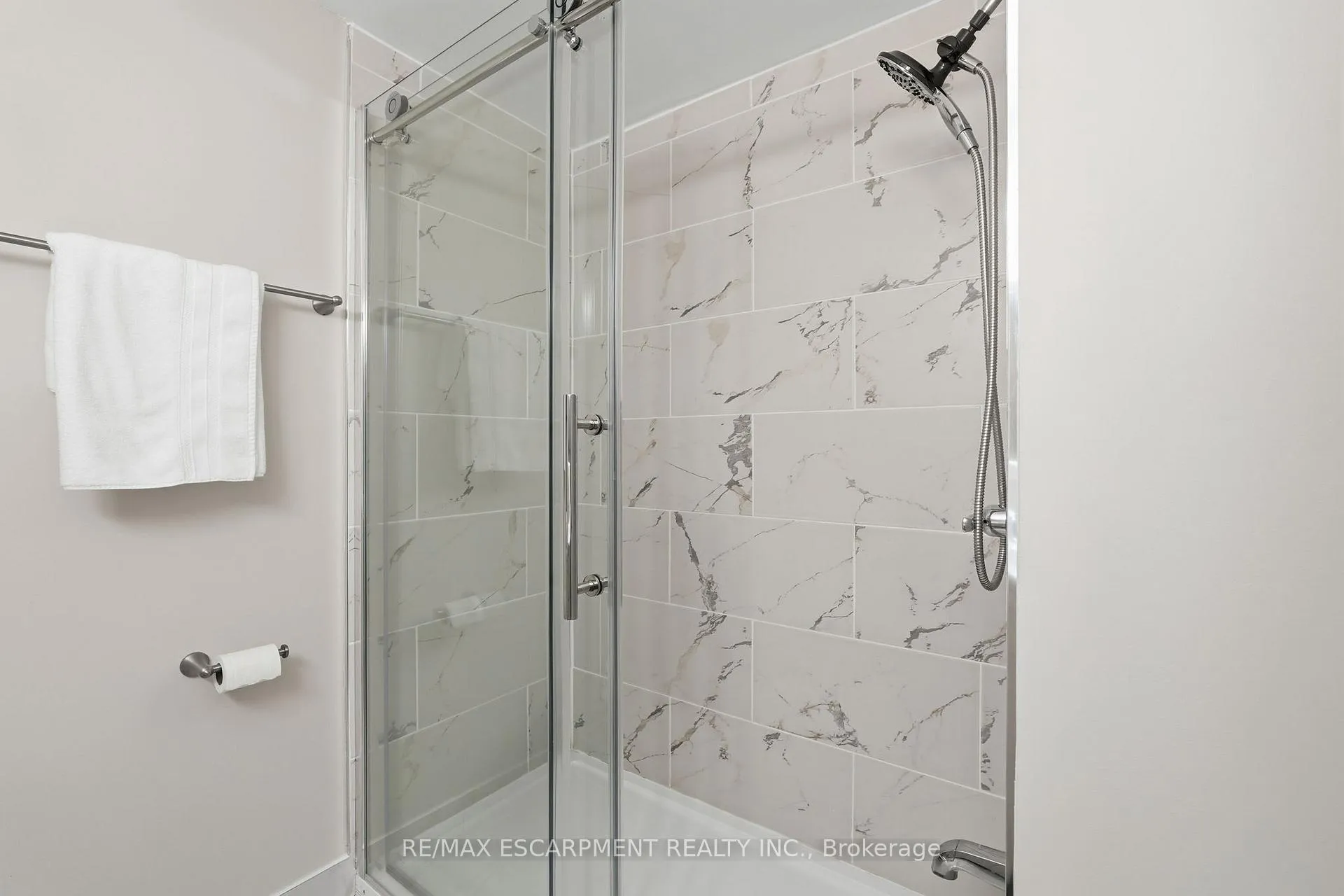 Photo 38 of 55 Ventura Drive, Hamilton, Stoney Creek Mountain — HOMEH
